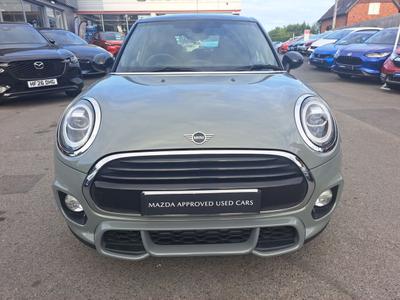 MINI Hatch Photo 18