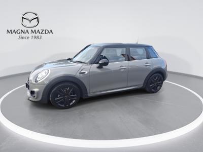 MINI Hatch Photo 4