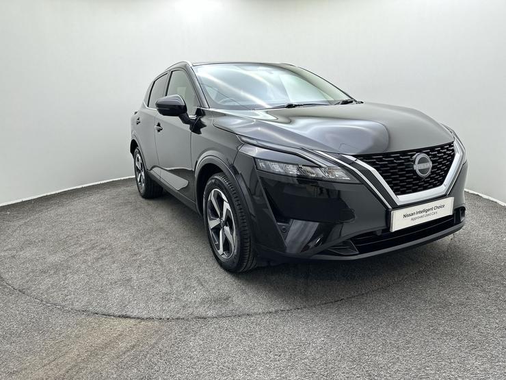 Nissan QASHQAI Photo spincar-fbb7f4fb003df1322e06950fcf34bc057b95def1.jpg