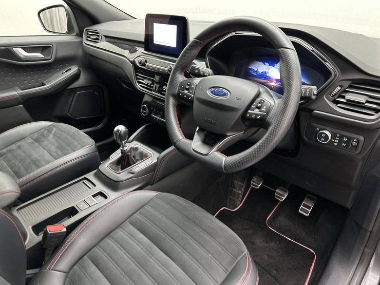 Ford Kuga Photo spincar-fc4a848908372af59e9b0e2f8b2ca74bff646cff.jpg
