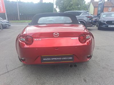 Mazda MX-5 Photo 14