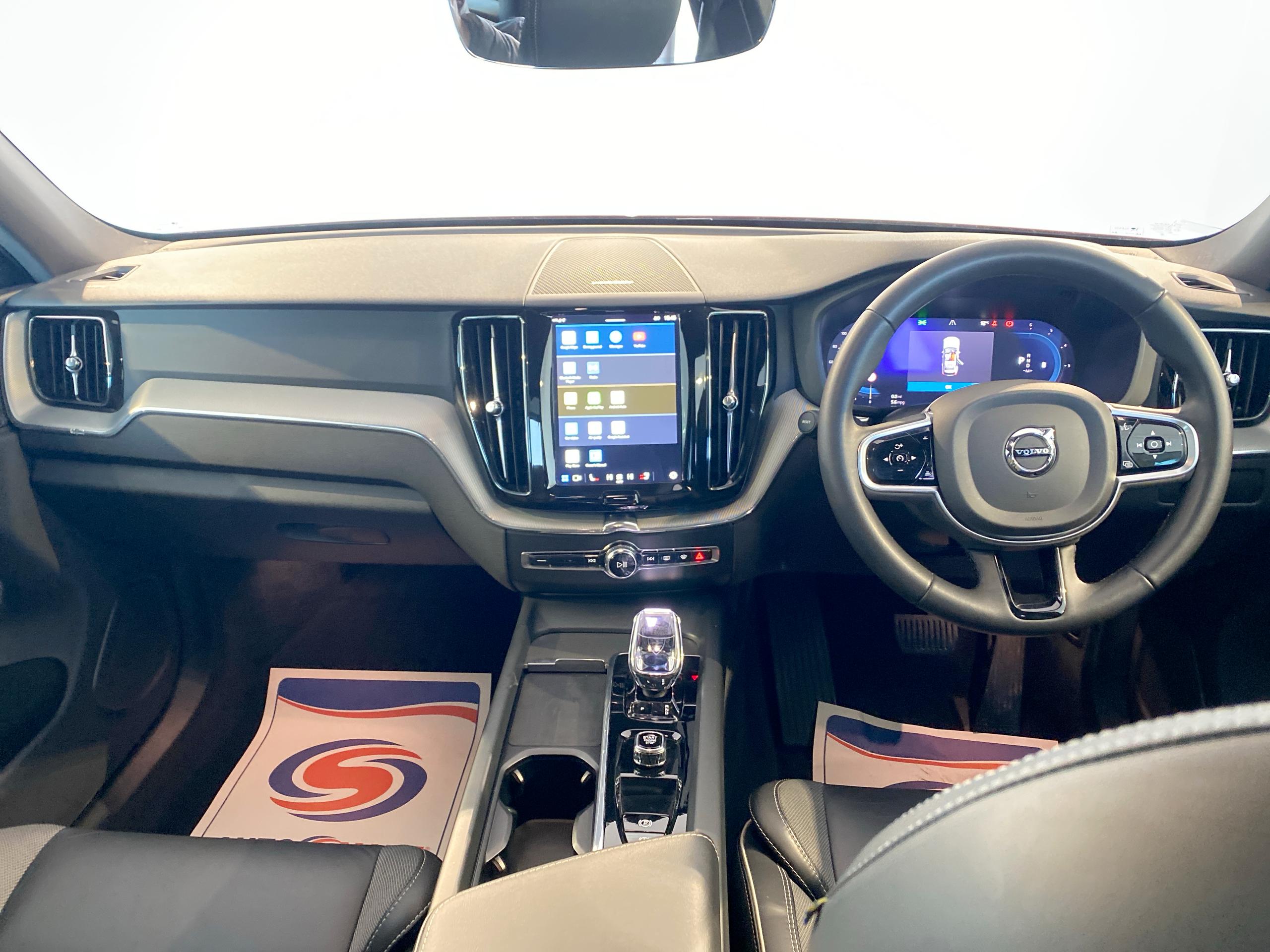2023 Volvo XC60 2.0 B4D Plus Dark 5dr AWD Geartronic - vehicle photo 19 for sale on PureCar