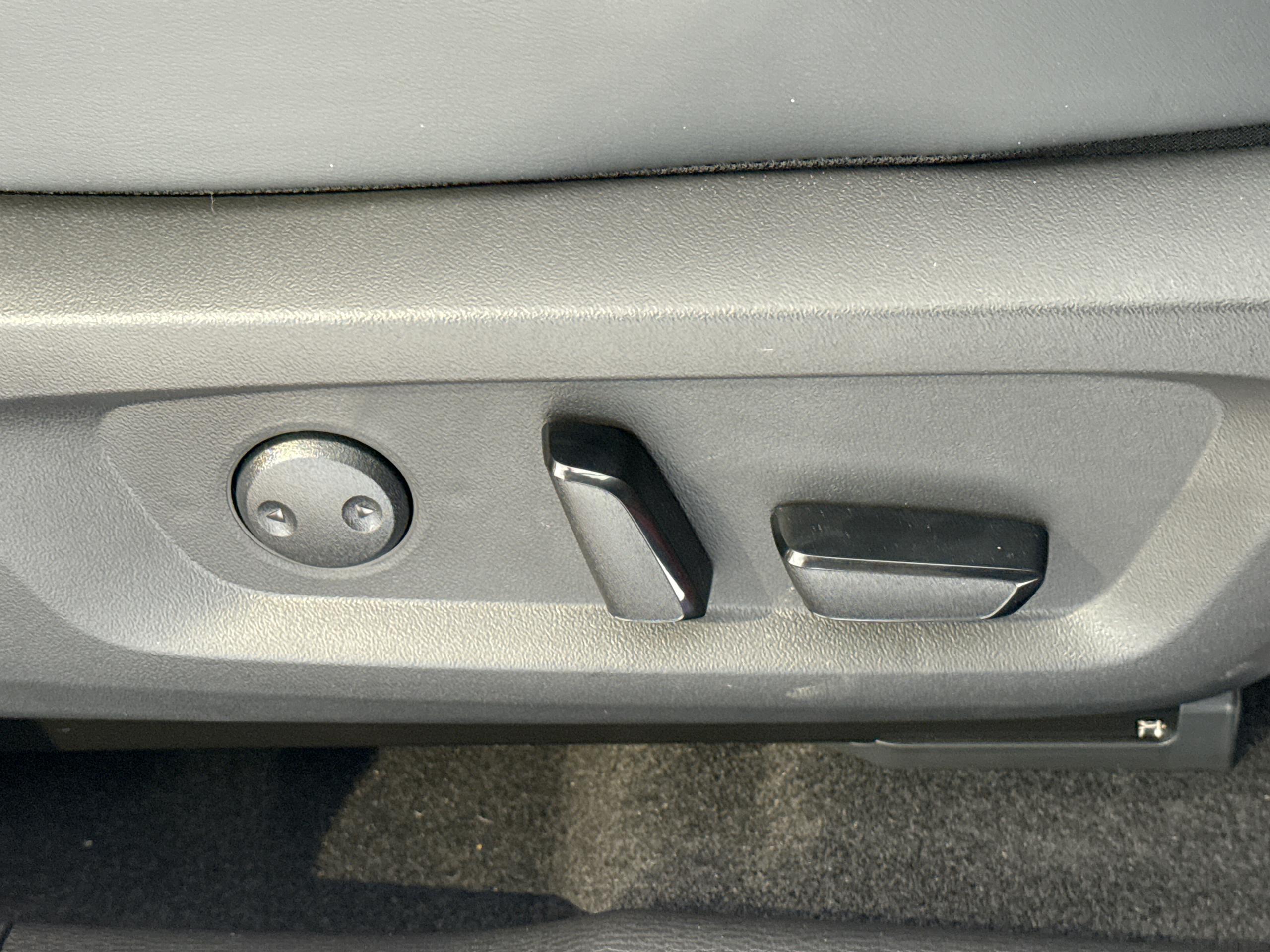 2026 Mitsubishi OUTLANDER 2.4 PHEV Nativa 5dr Auto - vehicle photo 24 for sale on PureCar