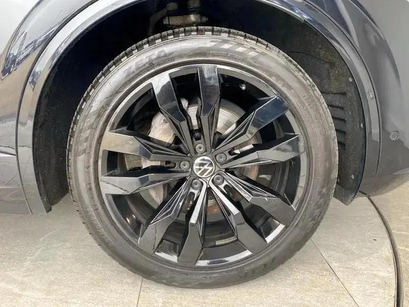 2021 Volkswagen TOUAREG 3.0 V6 TDI 4Motion Black Edition 5dr Tip Auto - vehicle photo 15 for sale on PureCar