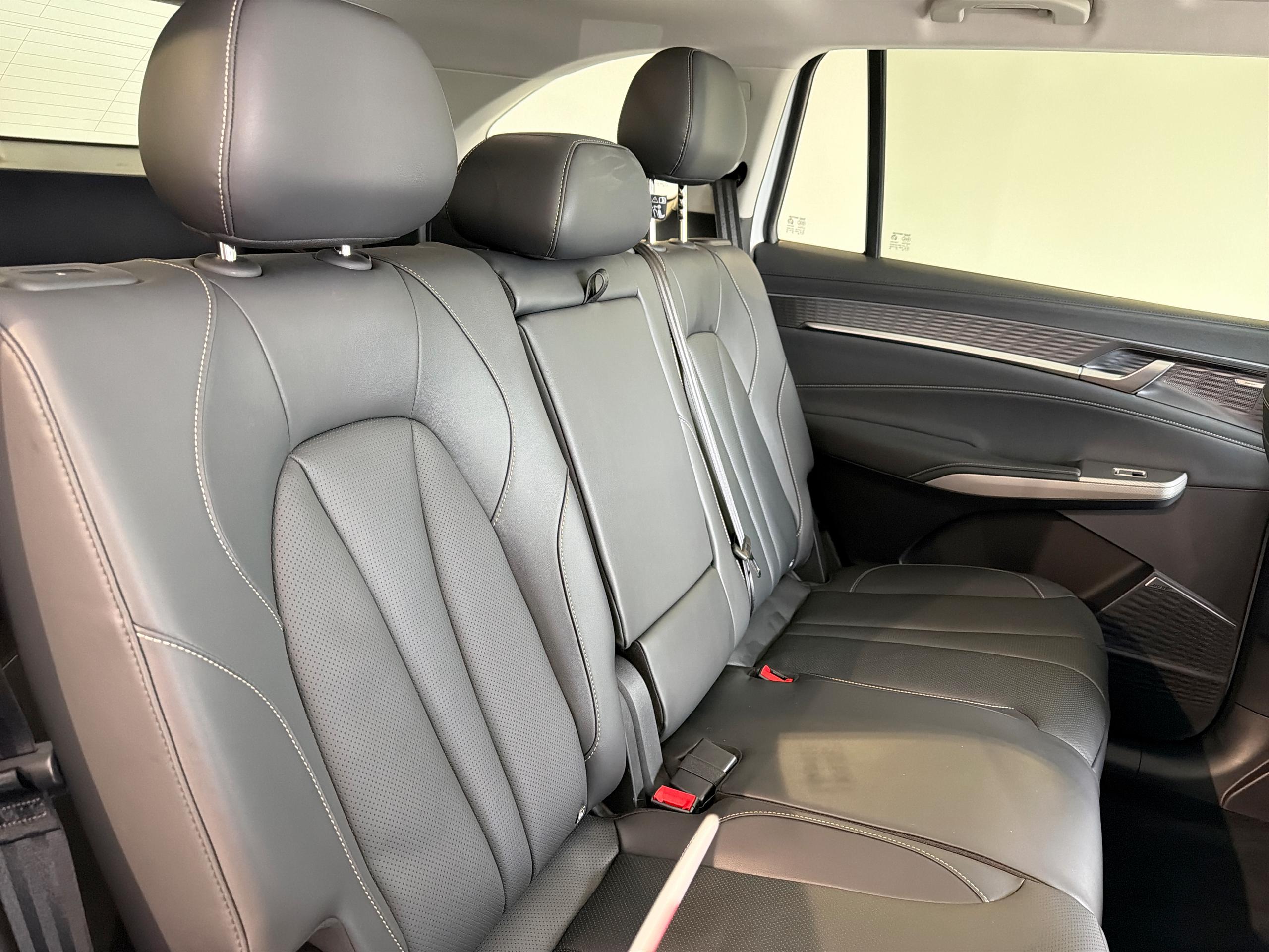 2026 MG MGS9 1.5 T-GDI PHEV Premium 5dr Auto - vehicle photo 26 for sale on PureCar