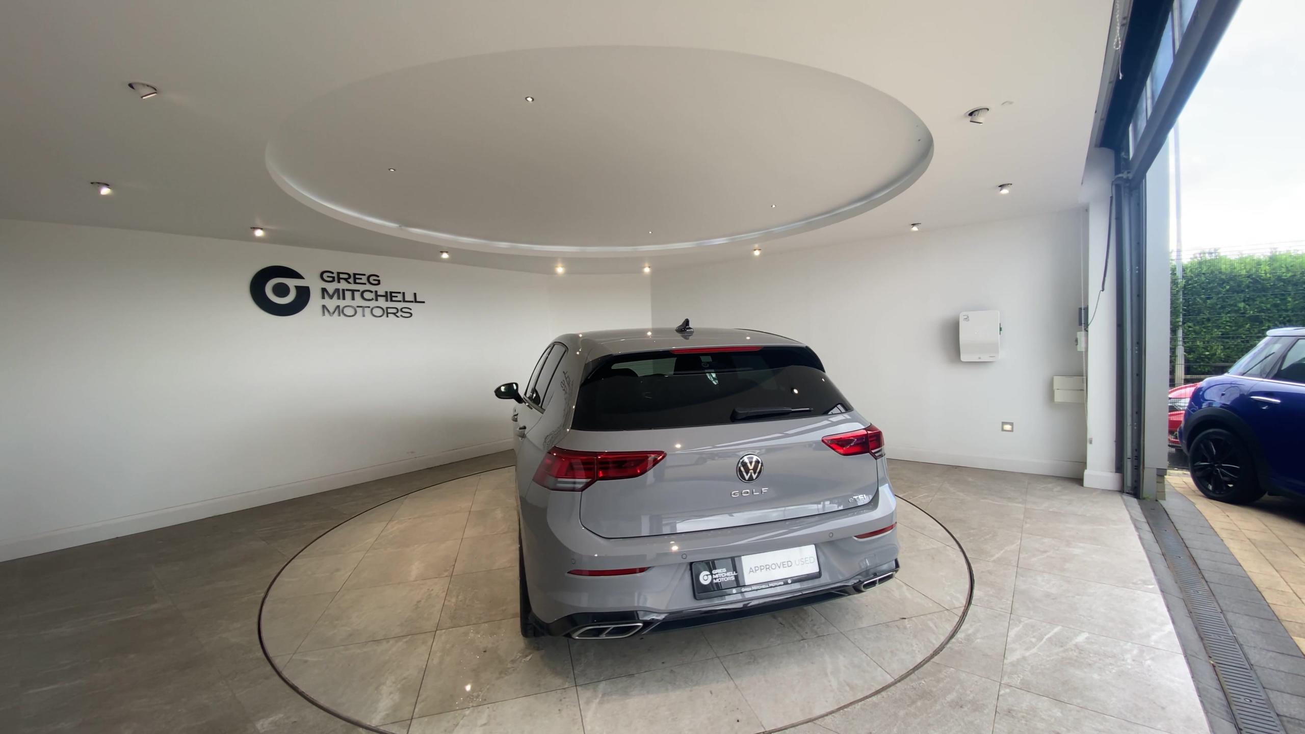 2022 Volkswagen GOLF 1.5 eTSI 150 R-Line 5dr DSG - vehicle photo 6 for sale on PureCar