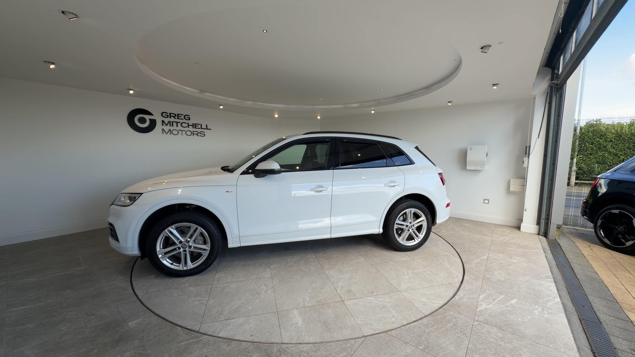 2020 Audi Q5 S Line - vehicle photo 4 for sale on PureCar