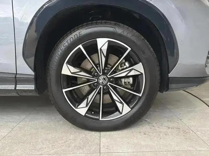 2026 MG HS 1.5 T-GDI Hybrid+ Trophy 5dr Auto - vehicle photo 9 for sale on PureCar