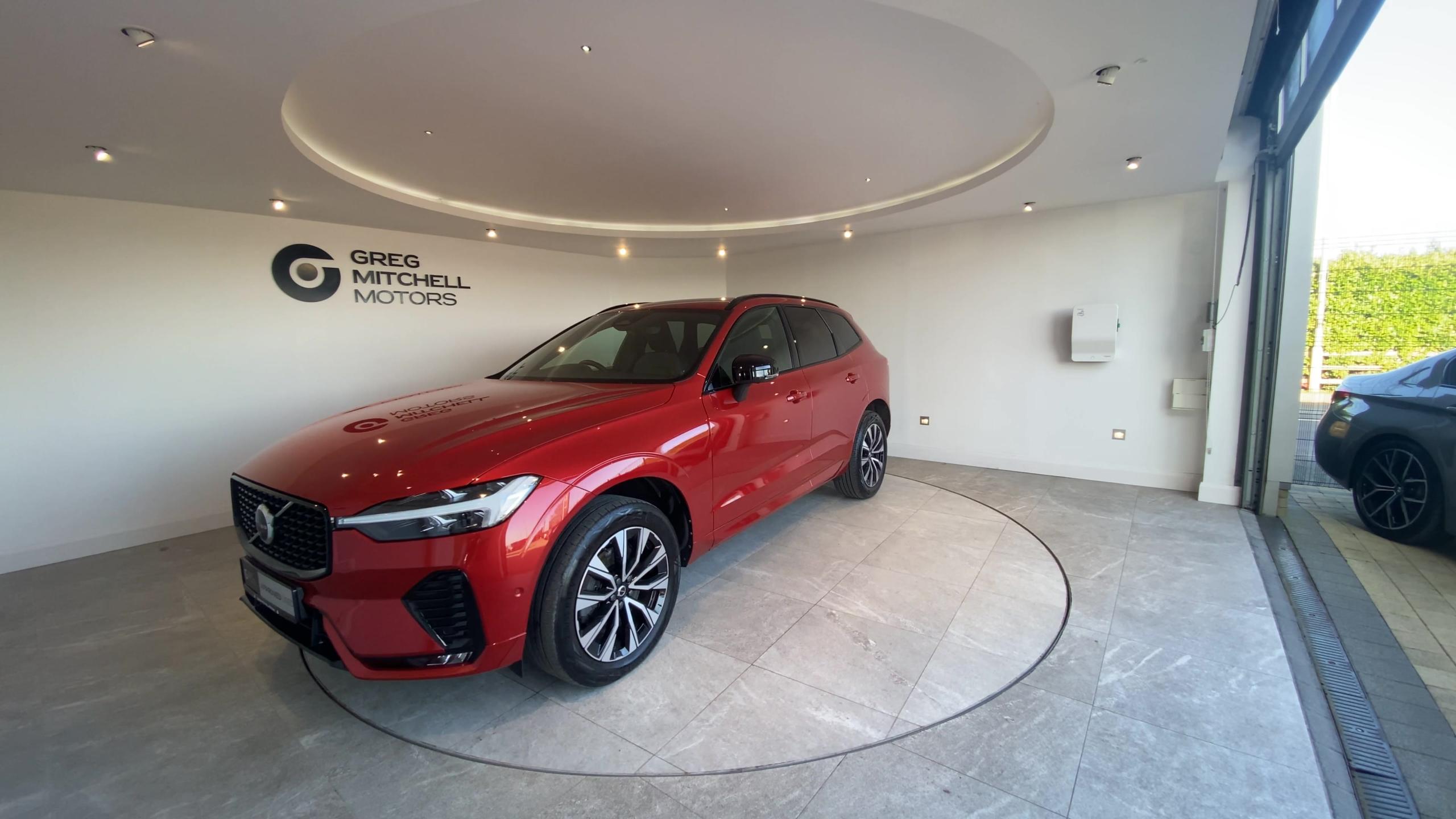 2023 Volvo XC60 2.0 B4D Plus Dark 5dr AWD Geartronic - vehicle photo 3 for sale on PureCar