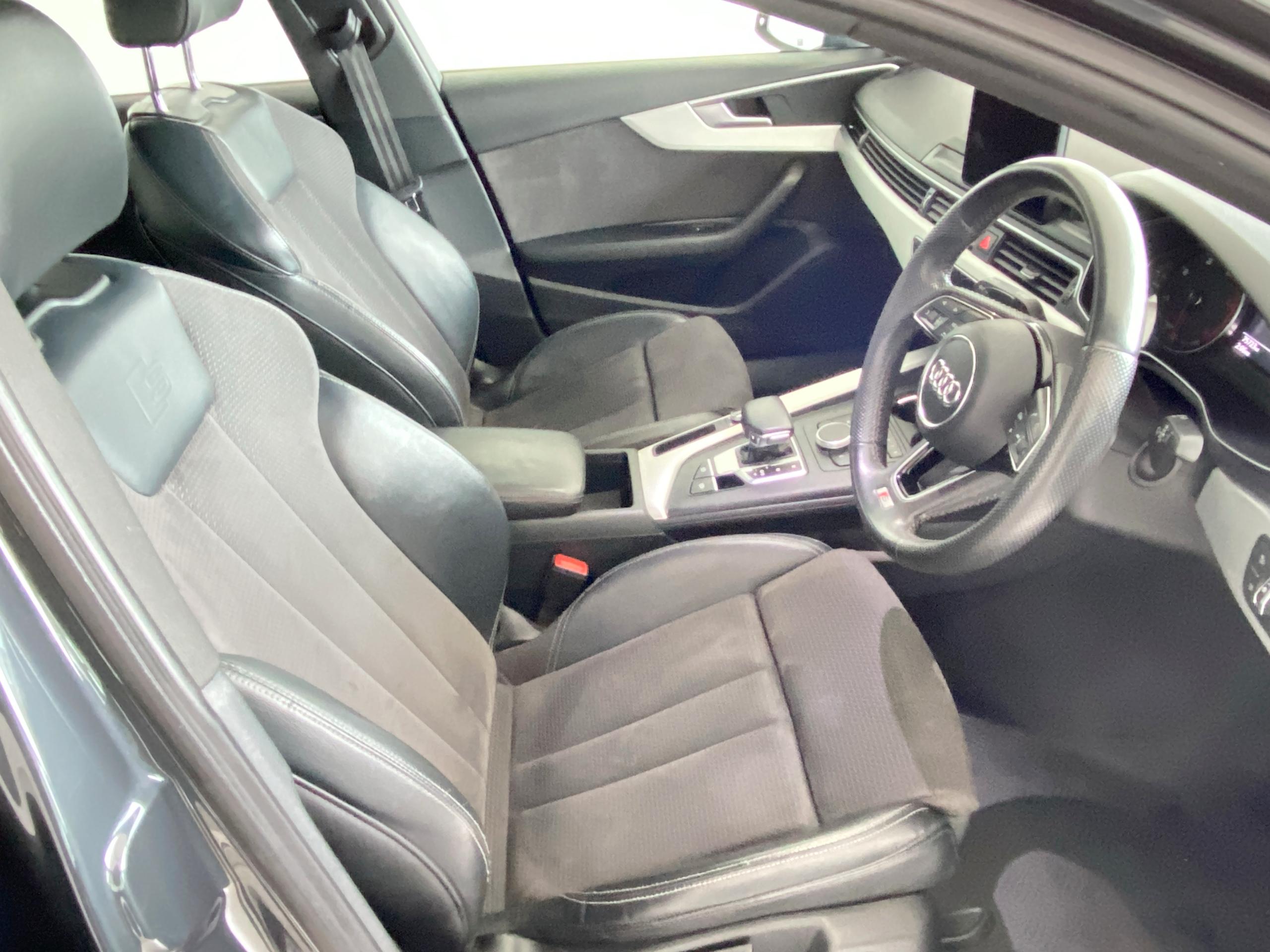 2019 Audi A4 S Line - vehicle photo 4 for sale on PureCar
