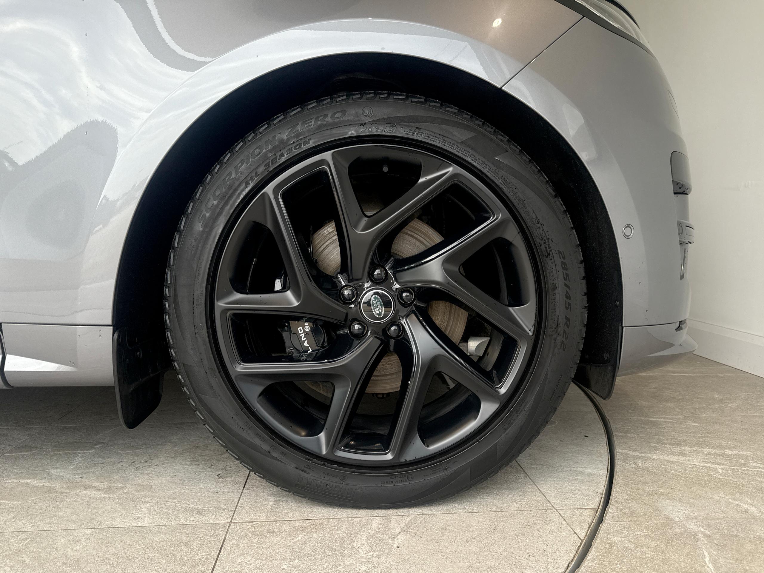 2023 Land Rover RANGE ROVER SPORT 3.0 D300 Dynamic SE 5dr Auto - vehicle photo 18 for sale on PureCar