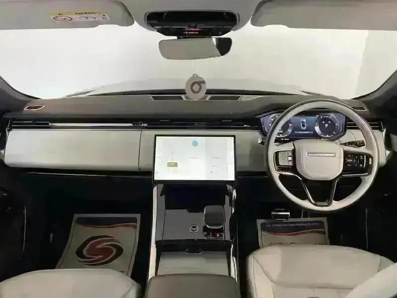 2024 Land Rover RANGE ROVER SPORT 3.0 D300 Dynamic SE 5dr Auto - vehicle photo 11 for sale on PureCar