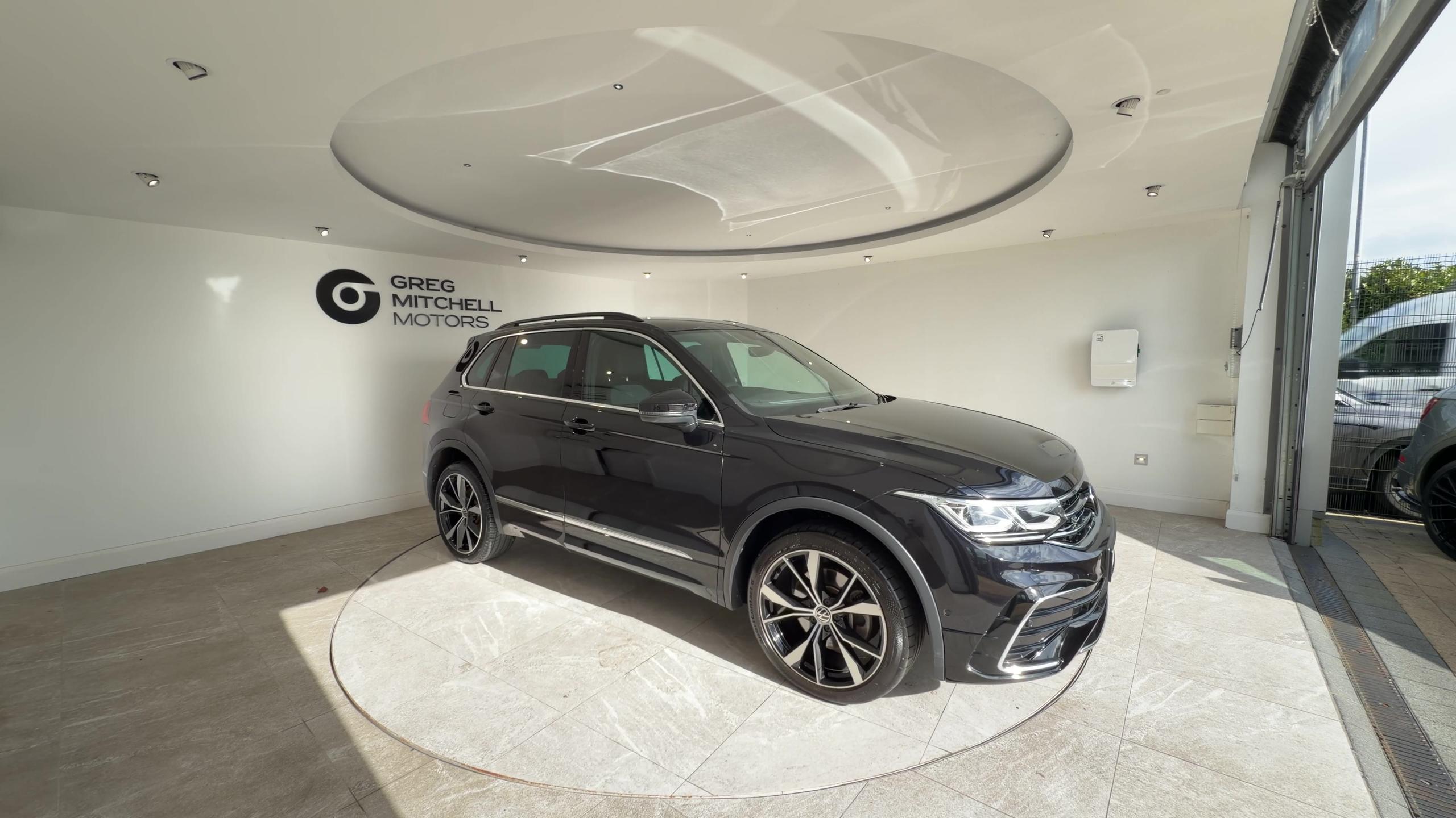 2023 Volkswagen TIGUAN 1.4 TSI eHybrid R-Line 5dr DSG - vehicle photo 9 for sale on PureCar