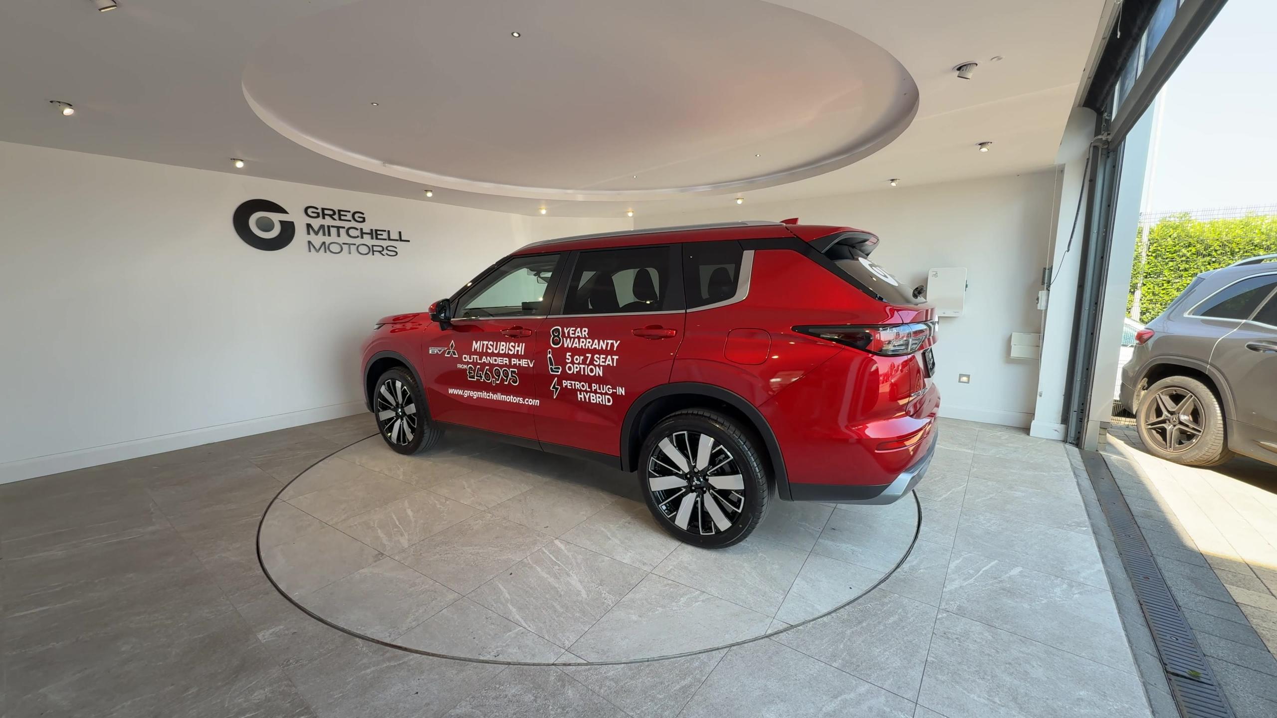 2026 Mitsubishi OUTLANDER 2.4 PHEV Nativa 5dr Auto - vehicle photo 5 for sale on PureCar