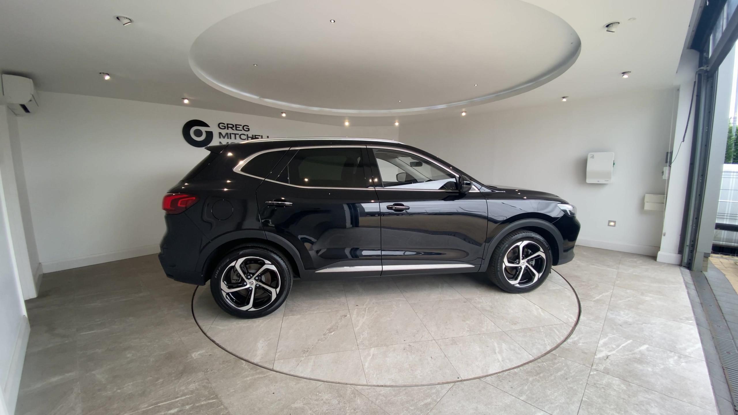 2024 MG HS 1.5 T-GDI PHEV Trophy 5dr Auto - vehicle photo 8 for sale on PureCar