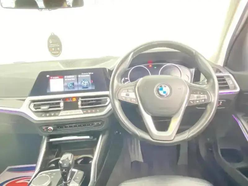 2020 BMW 3 SERIES 318d Sport 4dr Step Auto - vehicle photo 12 for sale on PureCar