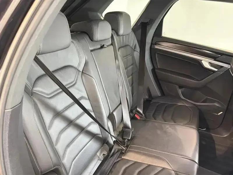 2022 Volkswagen TOUAREG 3.0 V6 TDI 4Motion 286 Black Edition 5dr Tip Auto - vehicle photo 18 for sale on PureCar