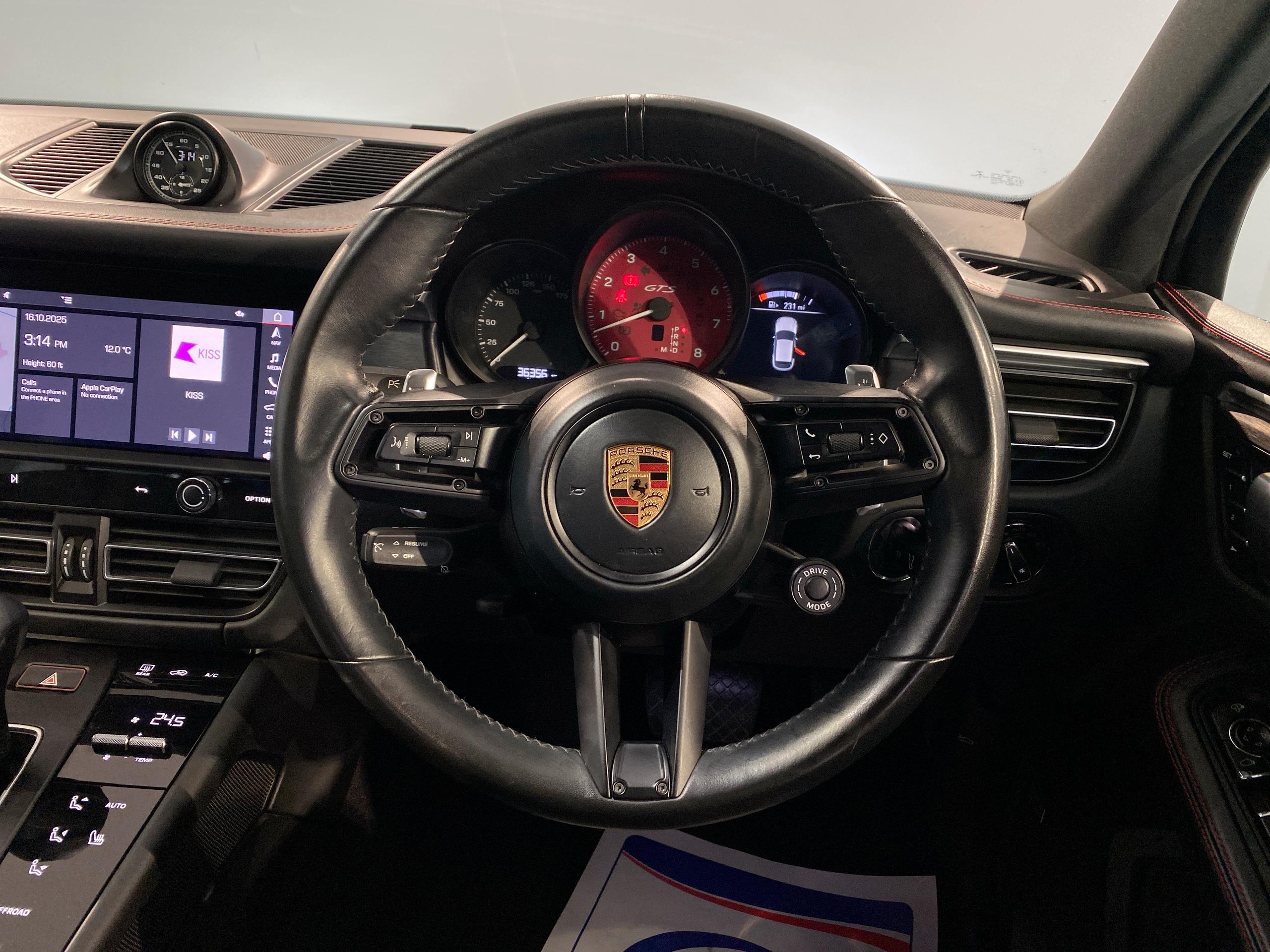 2022 Porsche MACAN GTS 5dr PDK - vehicle photo 21 for sale on PureCar