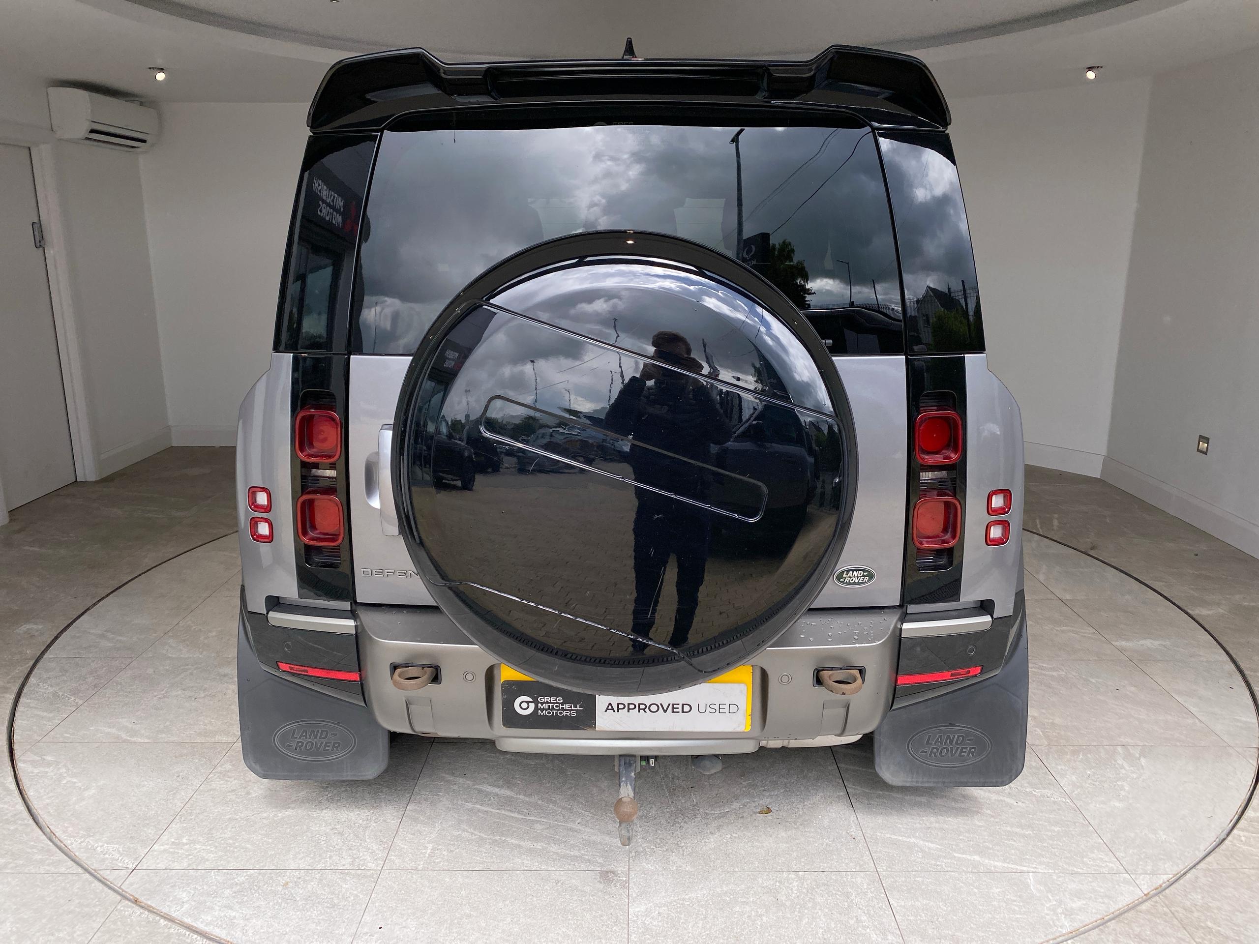2022 Land Rover DEFENDER 3.0 D250 X-Dynamic SE 90 3dr Auto - vehicle photo 6 for sale on PureCar