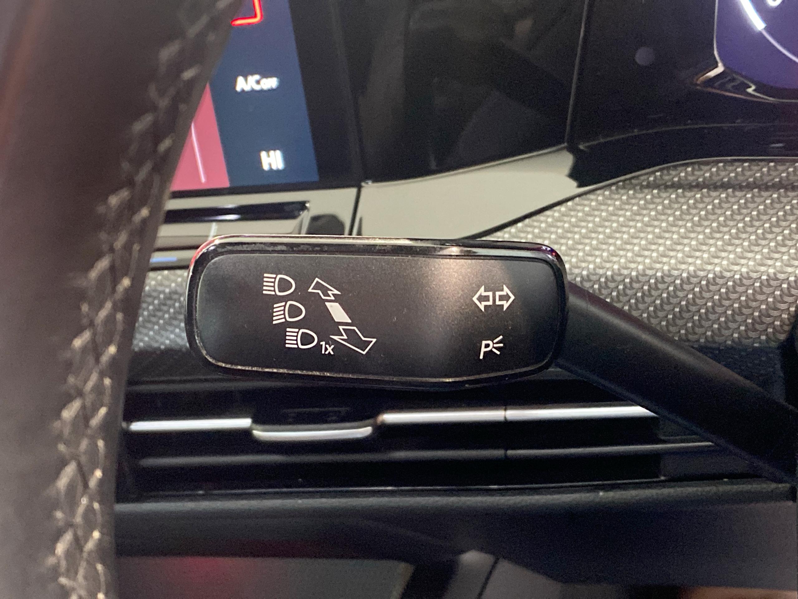 2021 Volkswagen GOLF 1.5 eTSI 150 R-Line 5dr DSG - vehicle photo 29 for sale on PureCar