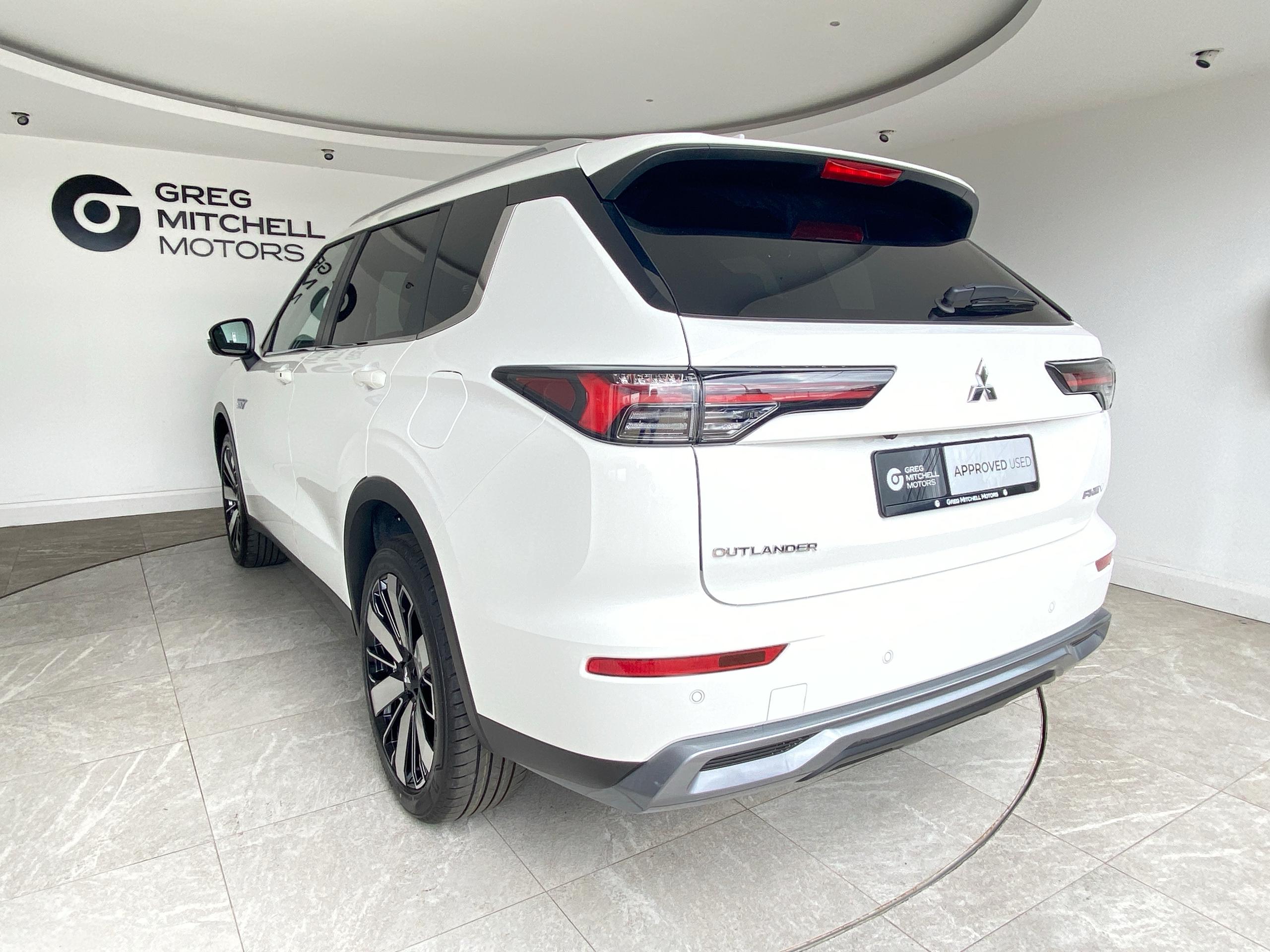 2026 Mitsubishi OUTLANDER 2.4 PHEV Nativa 5dr Auto - vehicle photo 9 for sale on PureCar