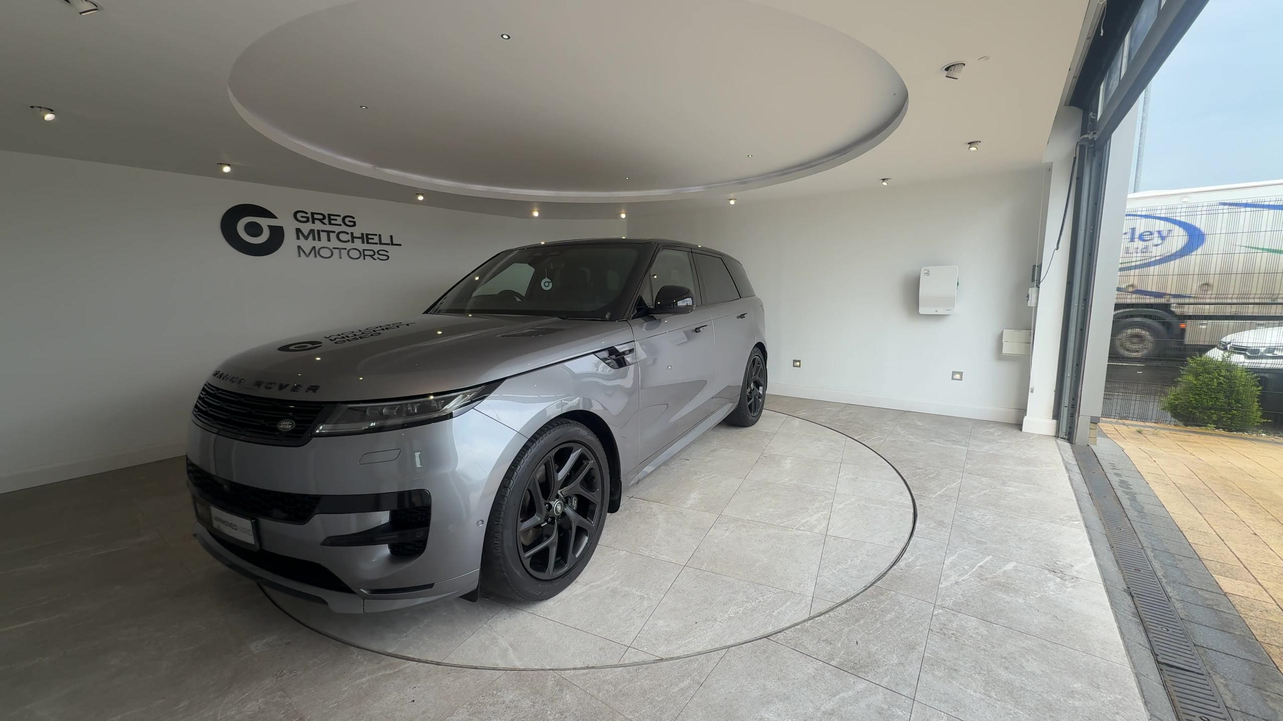 2023 Land Rover RANGE ROVER SPORT 3.0 D300 Dynamic SE 5dr Auto - vehicle photo 2 for sale on PureCar