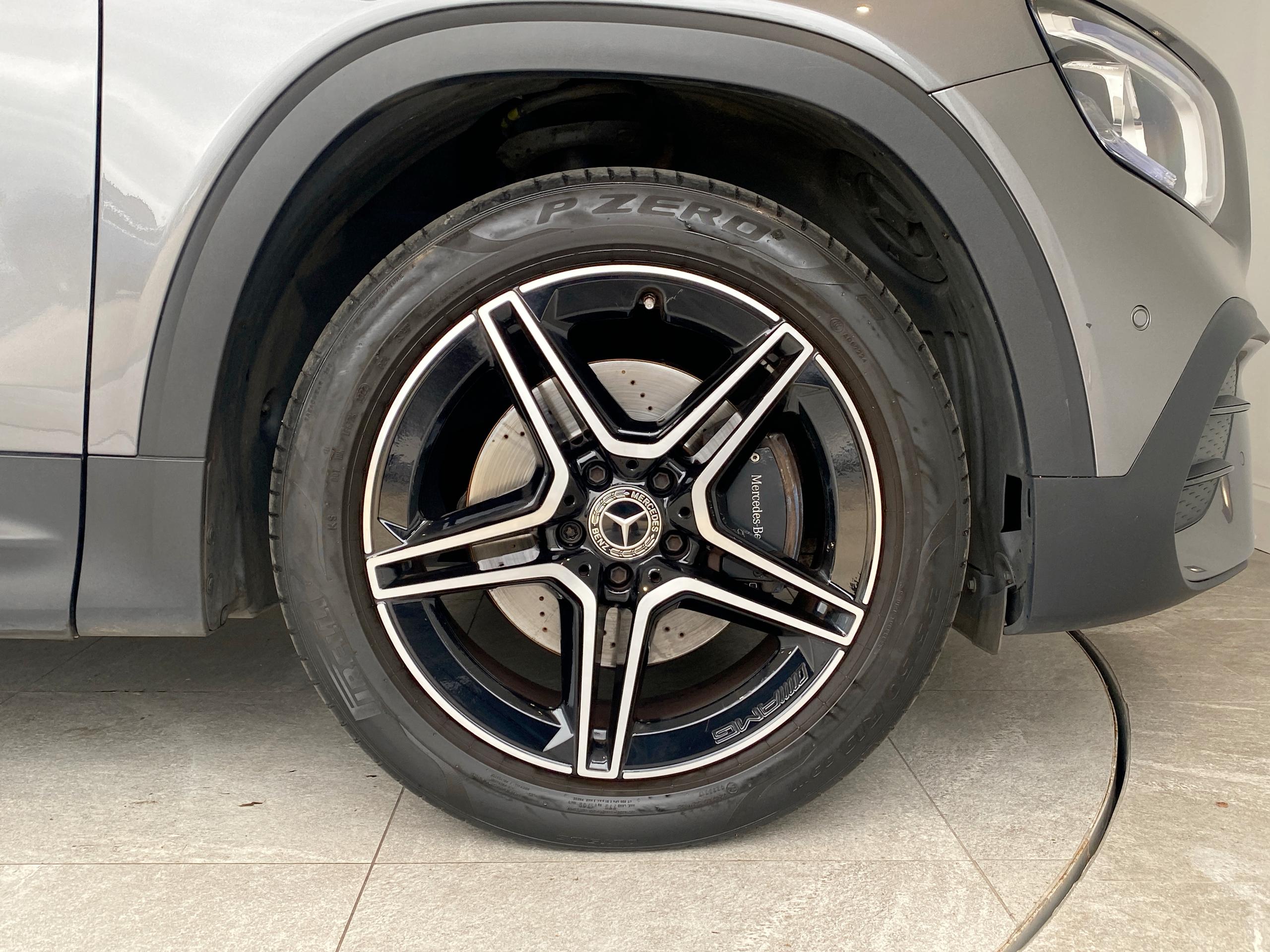 2023 MERCEDES GLB 200 AMG Line Executive 5dr 7G-Tronic - vehicle photo 16 for sale on PureCar