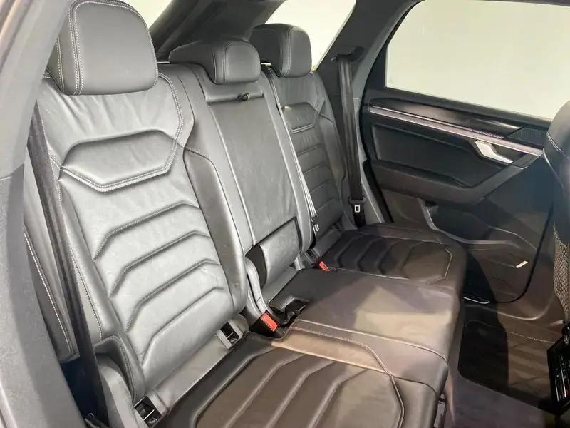 2021 Volkswagen TOUAREG 3.0 V6 TDI 4Motion Black Edition 5dr Tip Auto - vehicle photo 20 for sale on PureCar