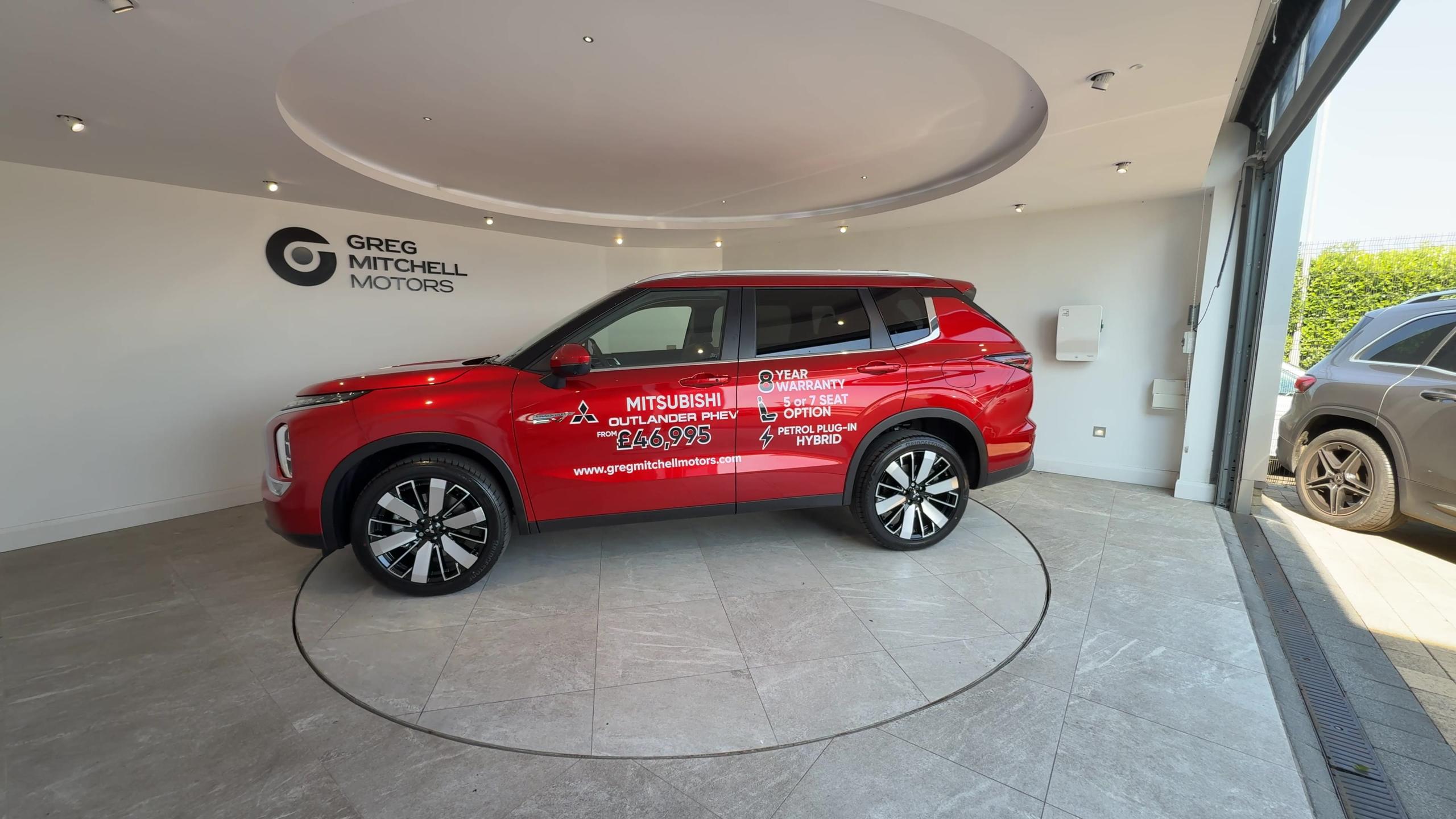 2026 Mitsubishi OUTLANDER 2.4 PHEV Nativa 5dr Auto - vehicle photo 4 for sale on PureCar