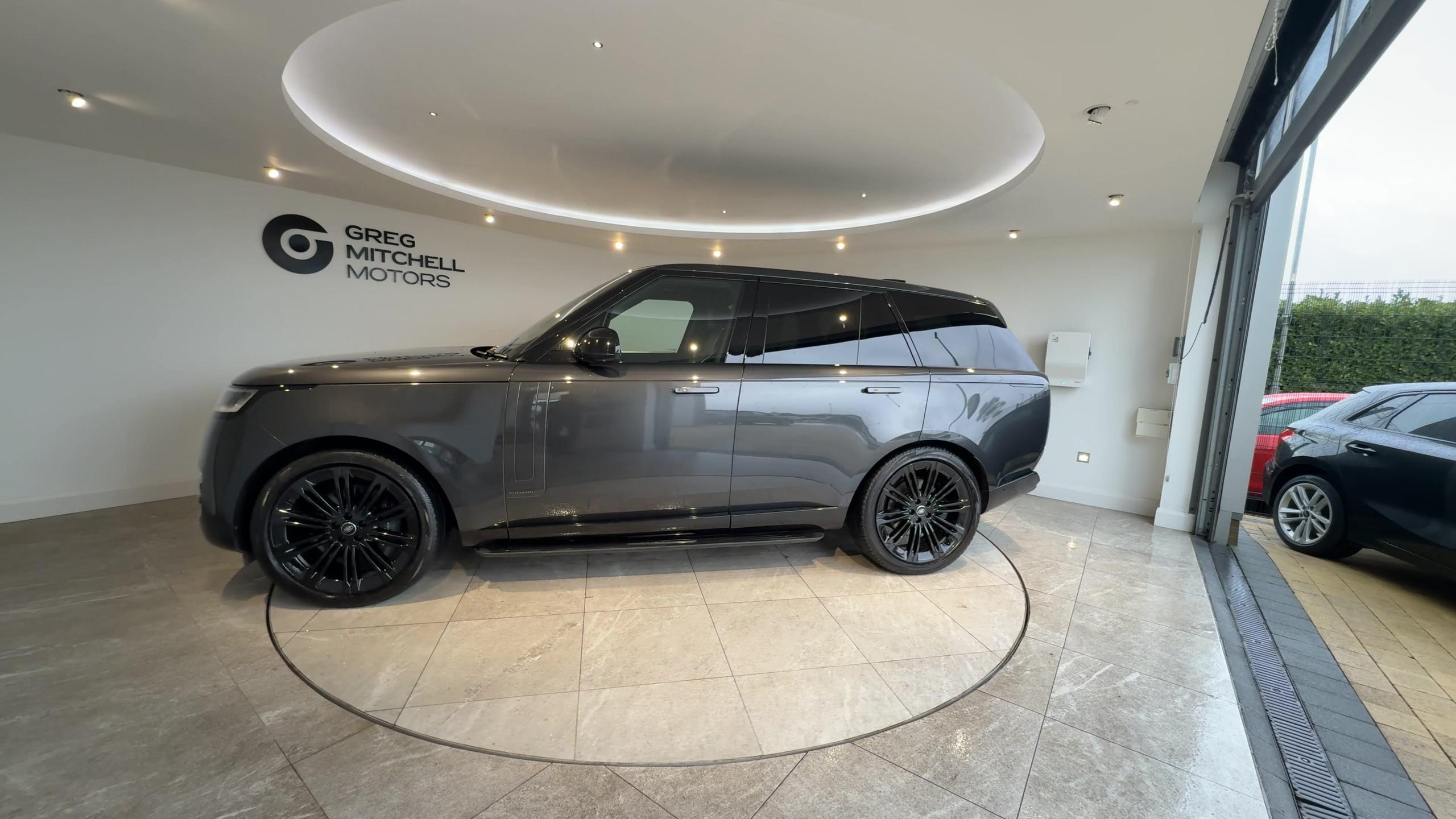 2023 Land Rover RANGE ROVER 3.0 D350 Autobiography 4dr Auto - vehicle photo 4 for sale on PureCar