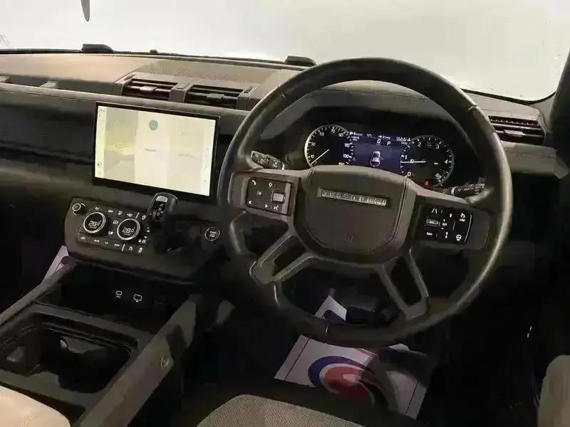 2023 Land Rover DEFENDER 3.0 D250 X-Dynamic HSE 110 5dr Auto - vehicle photo 19 for sale on PureCar