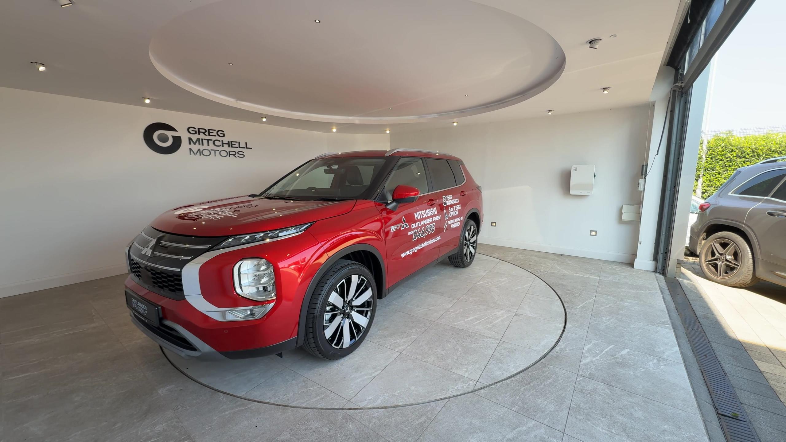 2026 Mitsubishi OUTLANDER 2.4 PHEV Nativa 5dr Auto - vehicle photo 3 for sale on PureCar