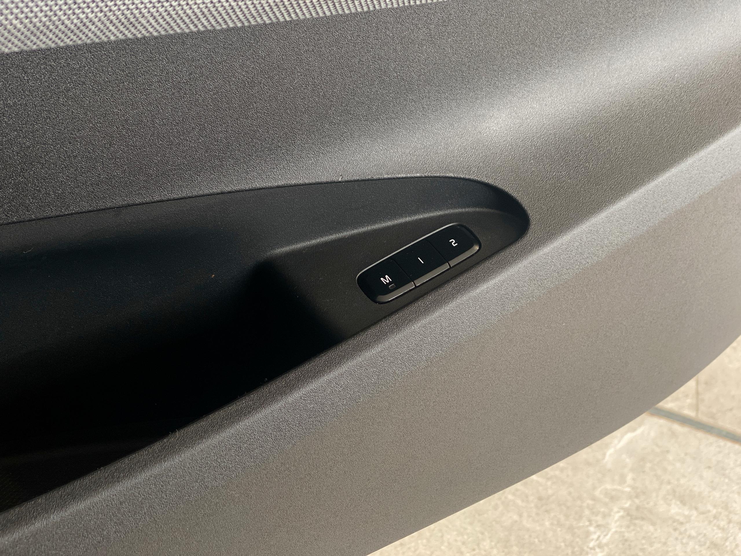 2022 Polestar 300kW 78kWh Long Range Dual motor 5dr 4WD Auto - vehicle photo 29 for sale on PureCar