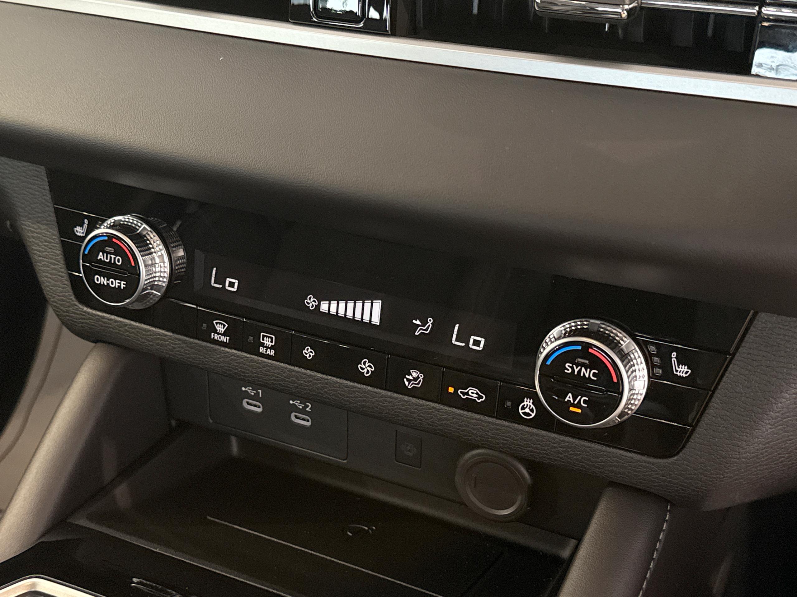 2026 Mitsubishi OUTLANDER 2.4 PHEV Nativa 5dr Auto - vehicle photo 34 for sale on PureCar