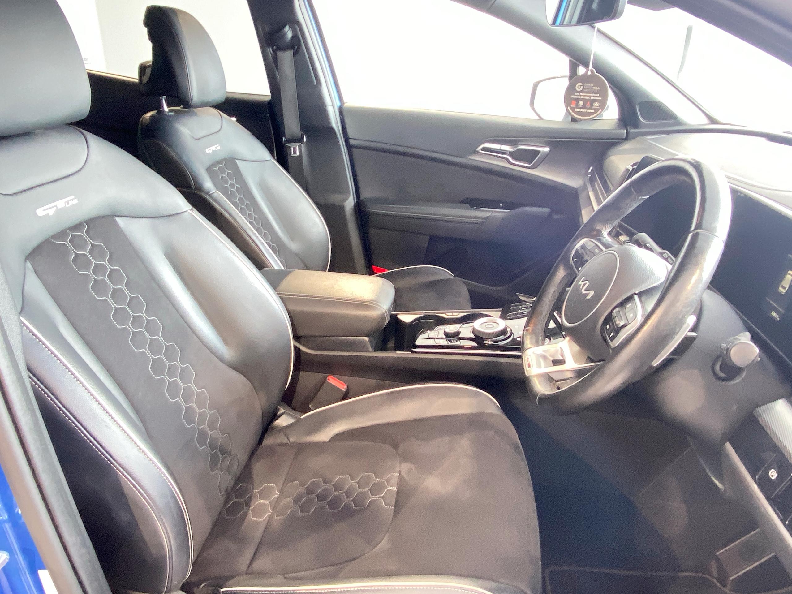 2024 Kia SPORTAGE 1.6T GDi 48V ISG GT-Line 5dr DCT - vehicle photo 4 for sale on PureCar