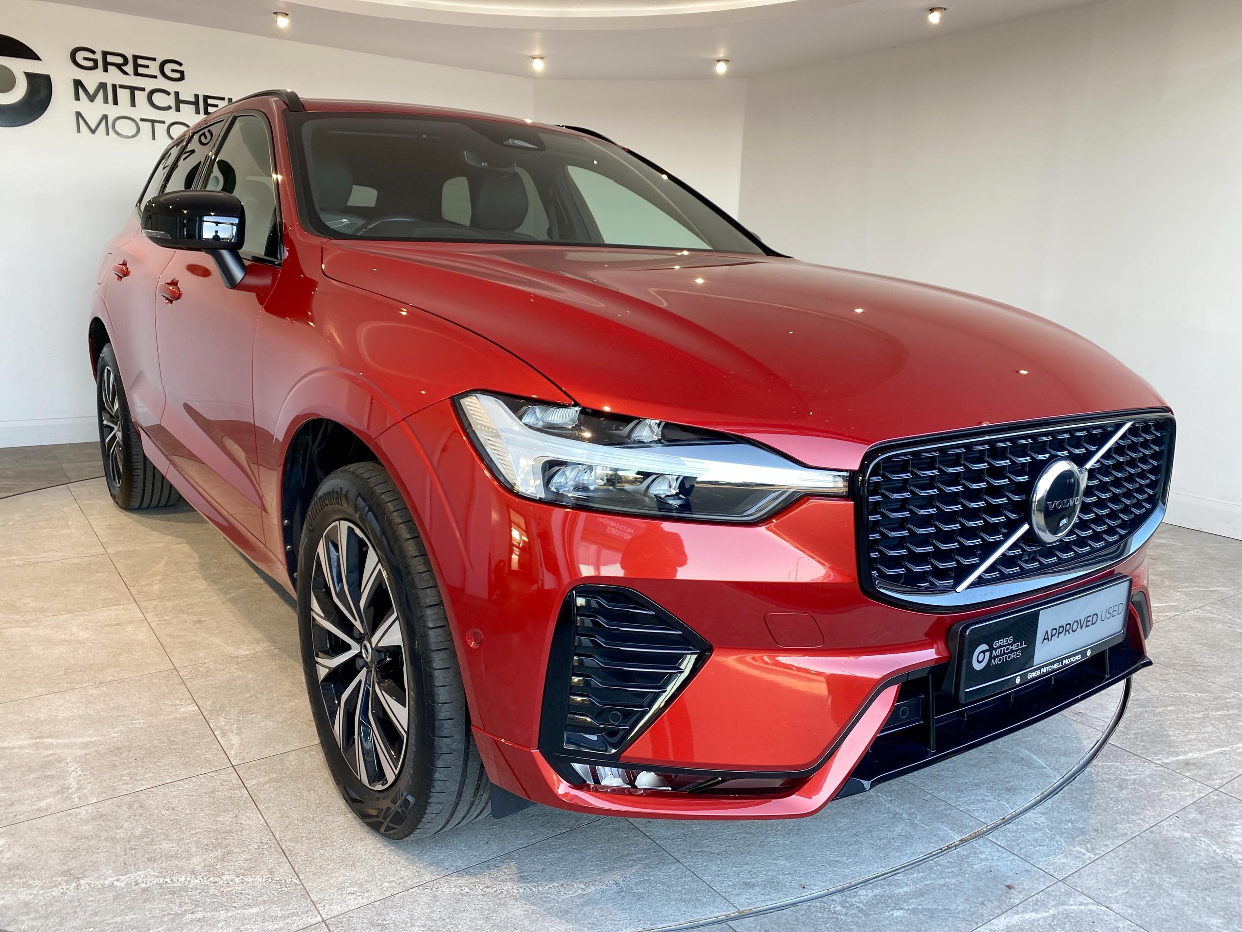 2023 Volvo XC60 2.0 B4D Plus Dark 5dr AWD Geartronic - vehicle photo 11 for sale on PureCar