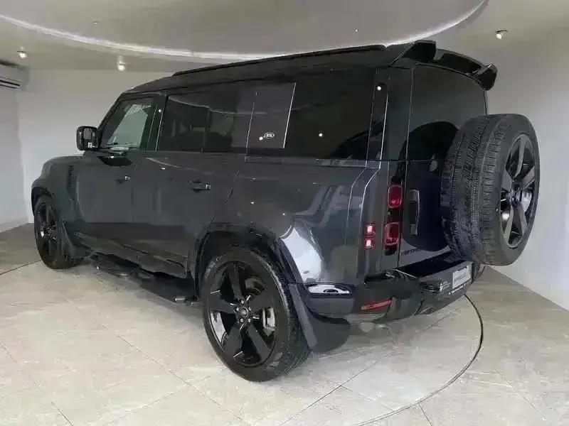 2023 Land Rover DEFENDER 3.0 D250 X-Dynamic HSE 110 5dr Auto - vehicle photo 13 for sale on PureCar