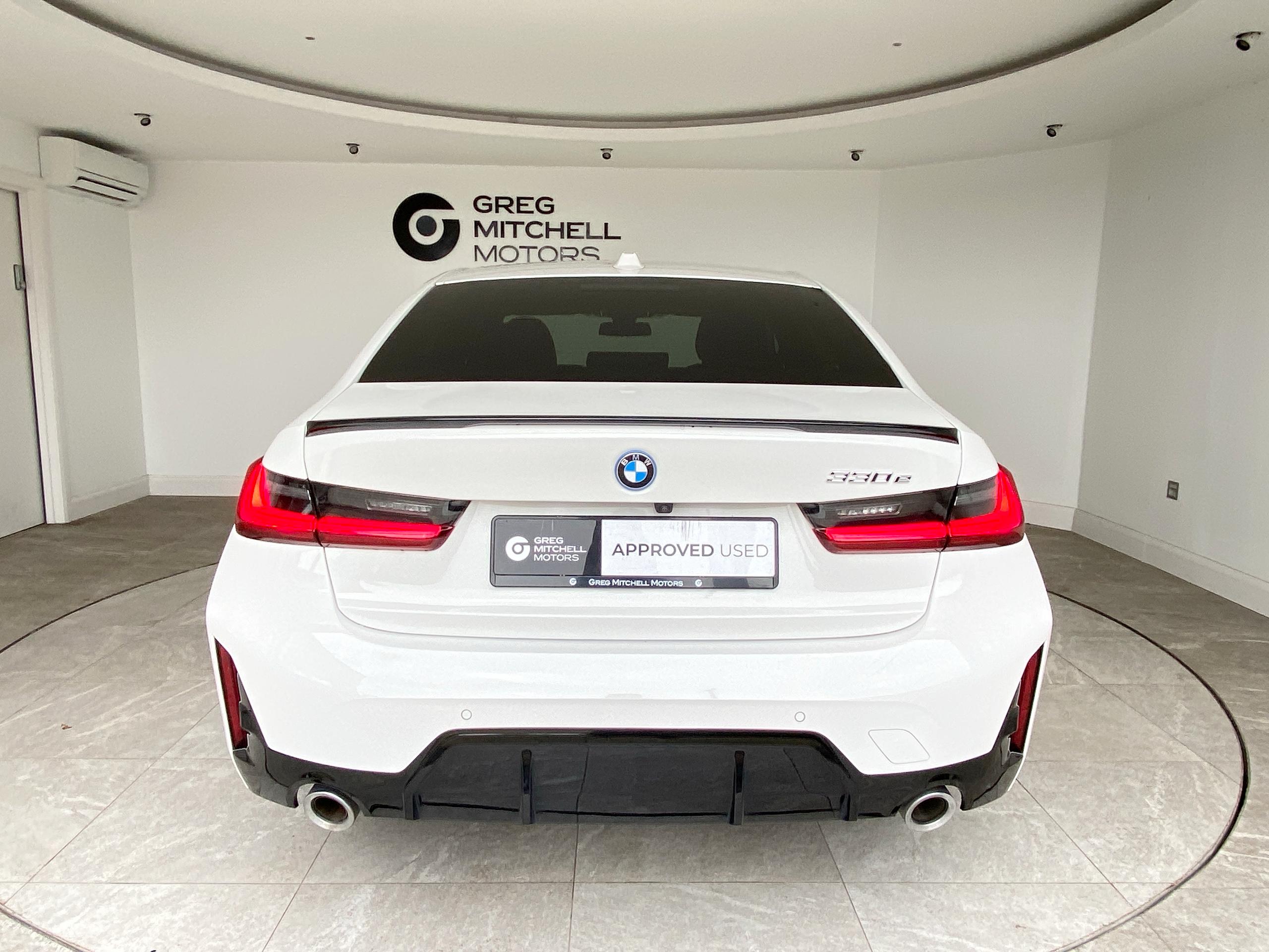2025 BMW 3 SERIES 330e 22.3 kWh M Sport 4dr Step Auto - vehicle photo 17 for sale on PureCar