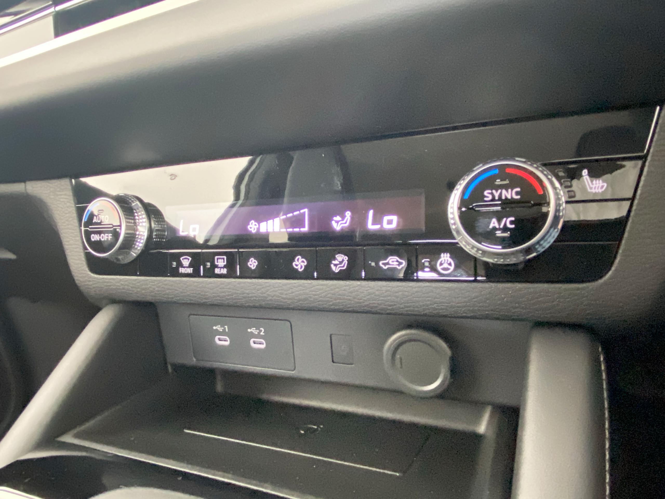 2026 Mitsubishi OUTLANDER 2.4 PHEV Nativa 5dr Auto - vehicle photo 24 for sale on PureCar