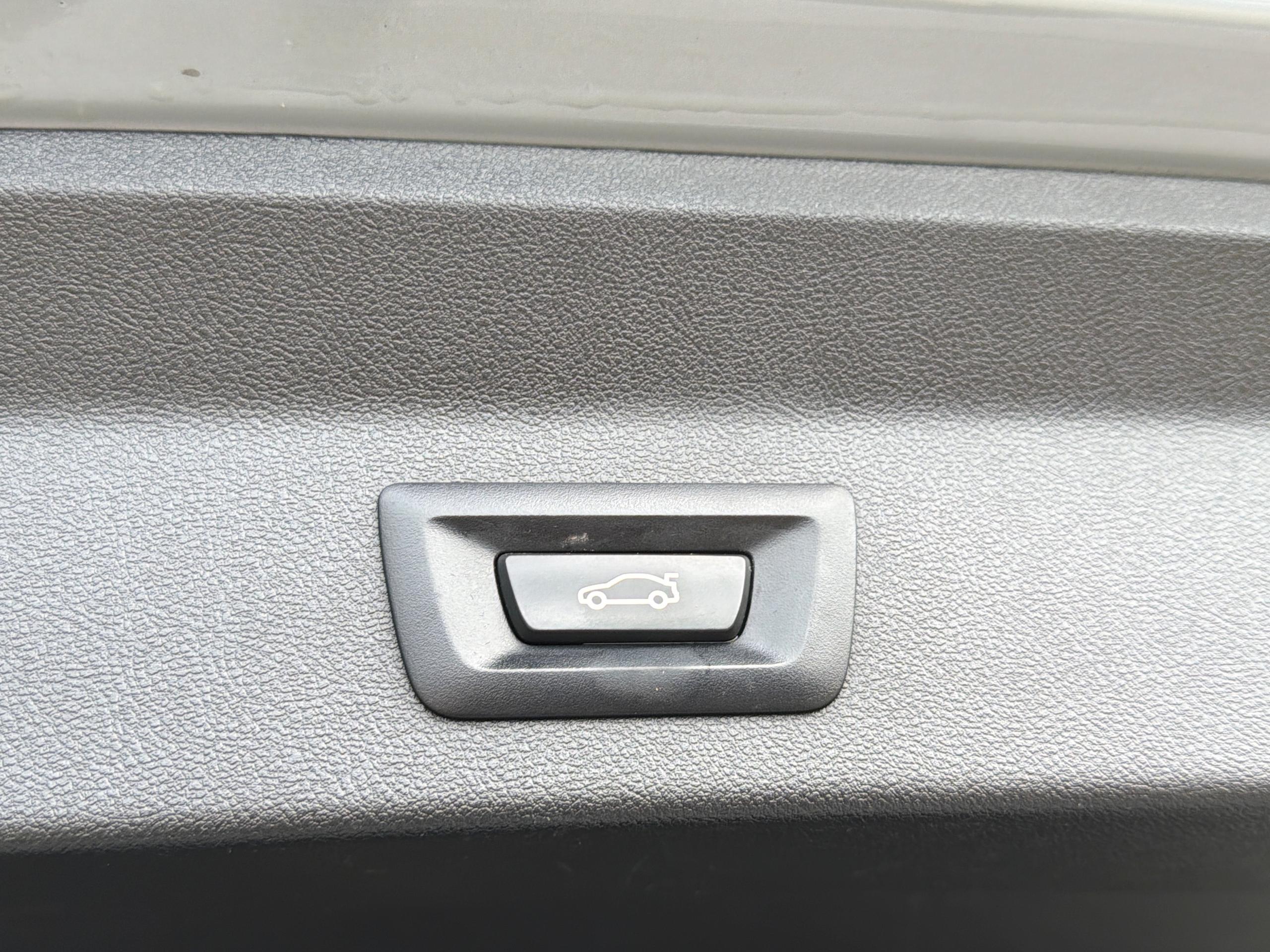 2022 BMW X3 xDrive 30e M Sport 5dr Auto [Pro Pack] - vehicle photo 17 for sale on PureCar