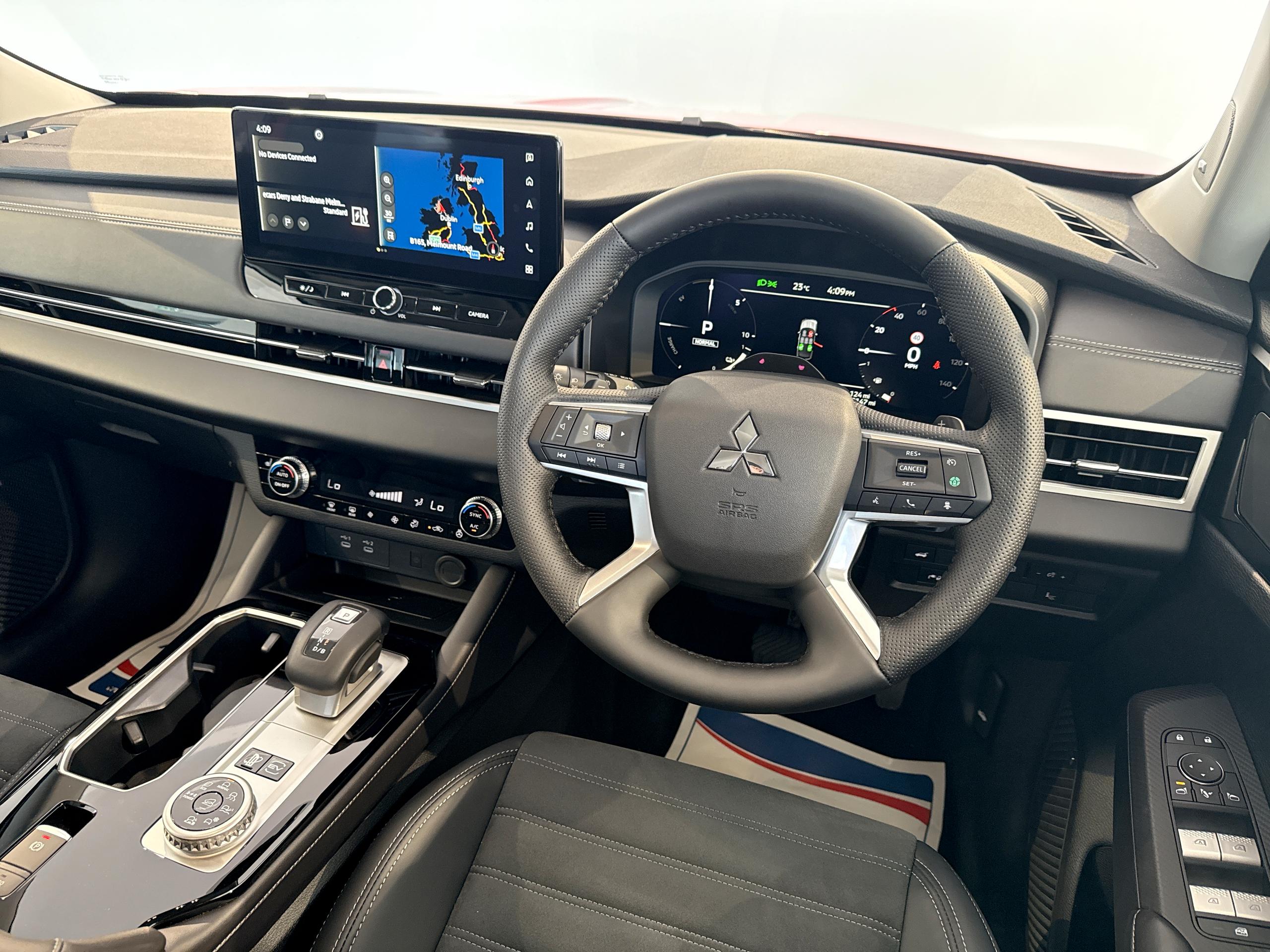 2026 Mitsubishi OUTLANDER 2.4 PHEV Nativa 5dr Auto - vehicle photo 22 for sale on PureCar