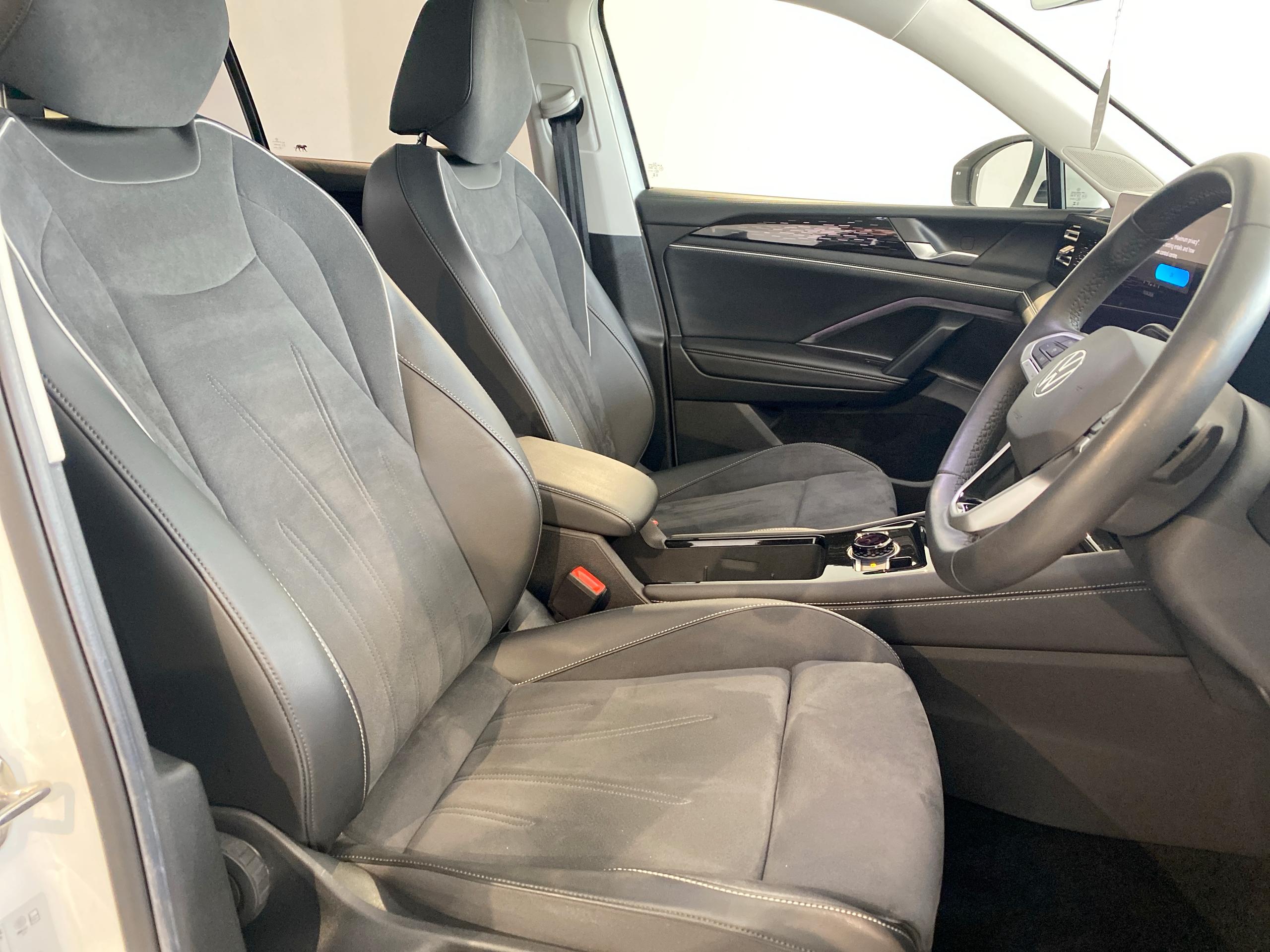 2024 Volkswagen TIGUAN 1.5 TSI eHybrid Elegance 5dr DSG - vehicle photo 10 for sale on PureCar