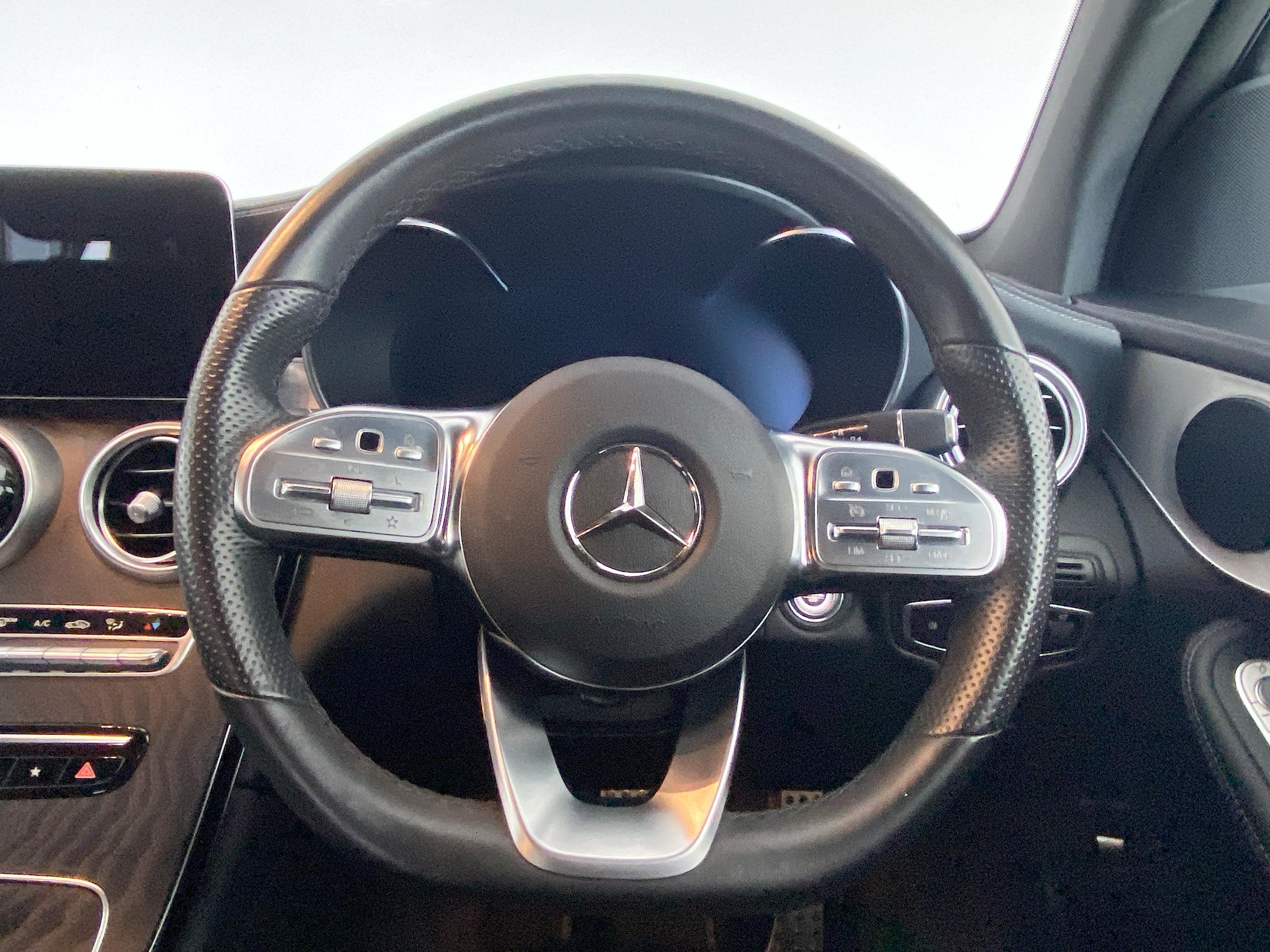 2021 MERCEDES GLC COUPE GLC 300d 4Matic AMG Line Premium 5dr 9G-Tronic - vehicle photo 21 for sale on PureCar