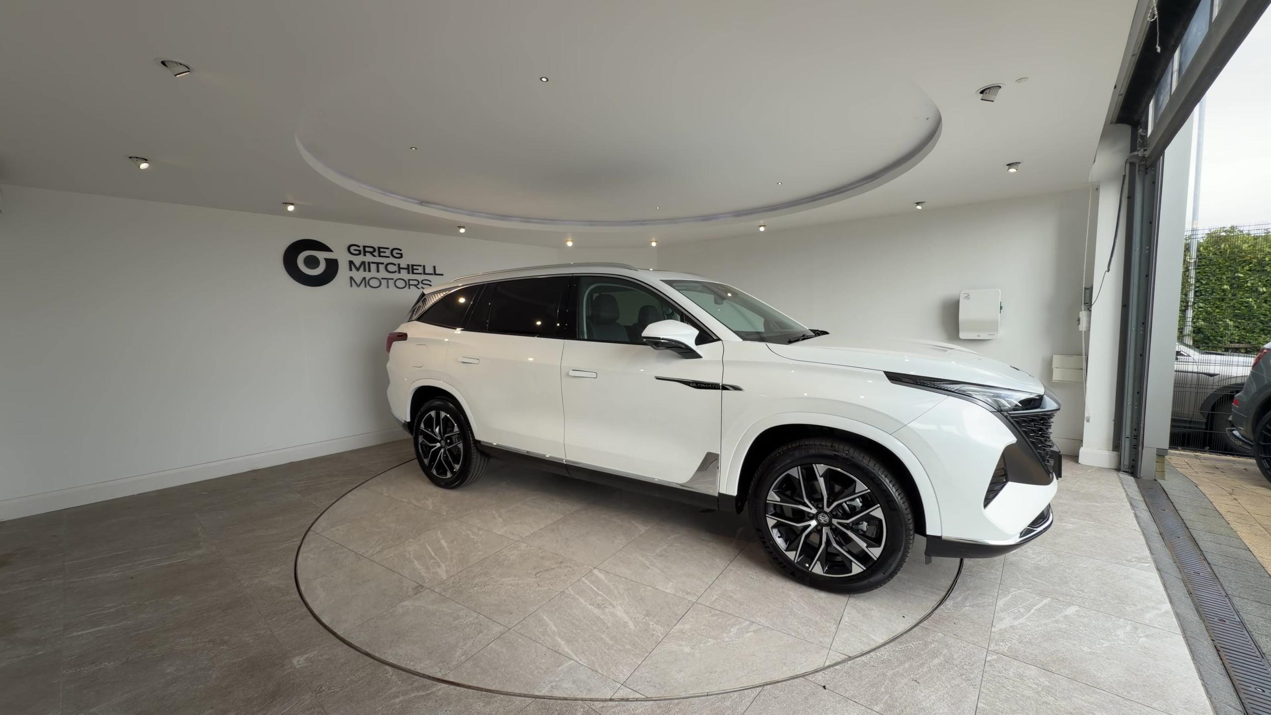 2026 MG MGS9 1.5 T-GDI PHEV Premium 5dr Auto - vehicle photo 9 for sale on PureCar