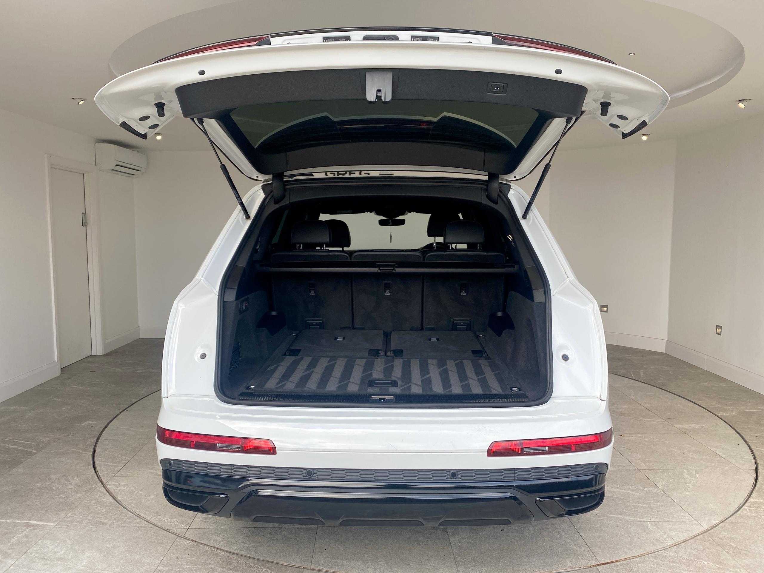2021 Audi Q7 S Line - vehicle photo 15 for sale on PureCar