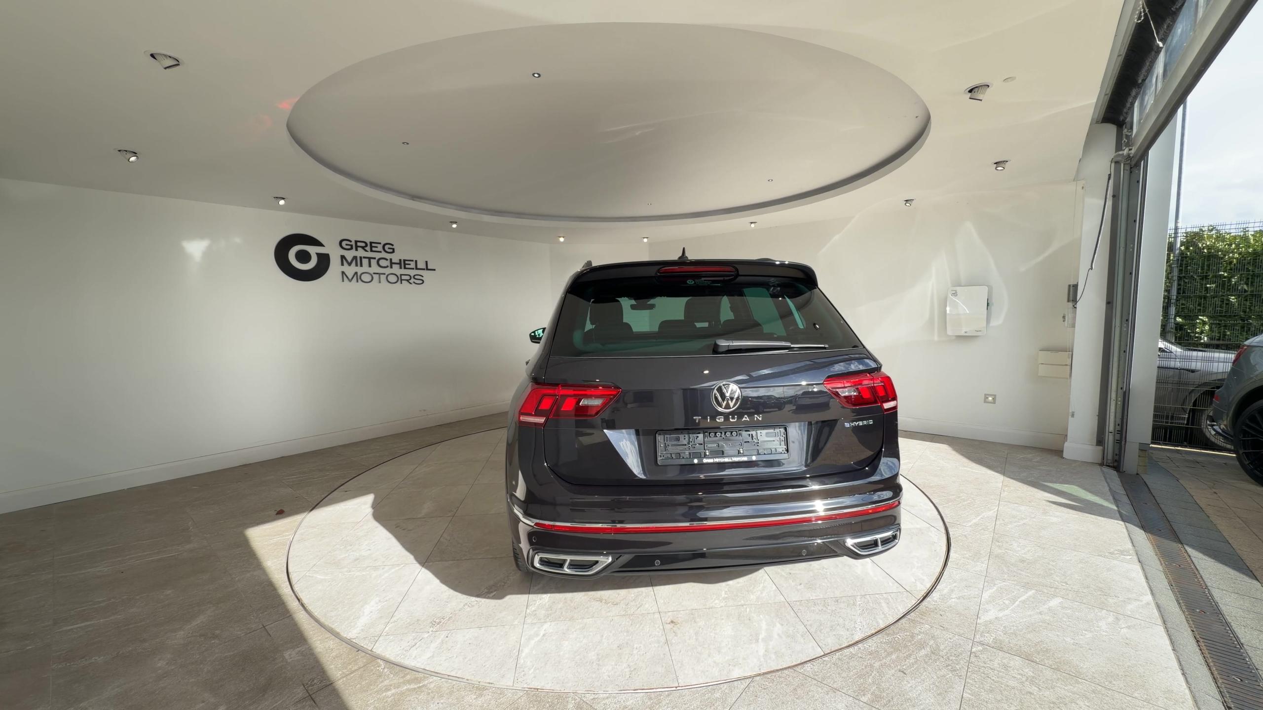 2023 Volkswagen TIGUAN 1.4 TSI eHybrid R-Line 5dr DSG - vehicle photo 6 for sale on PureCar