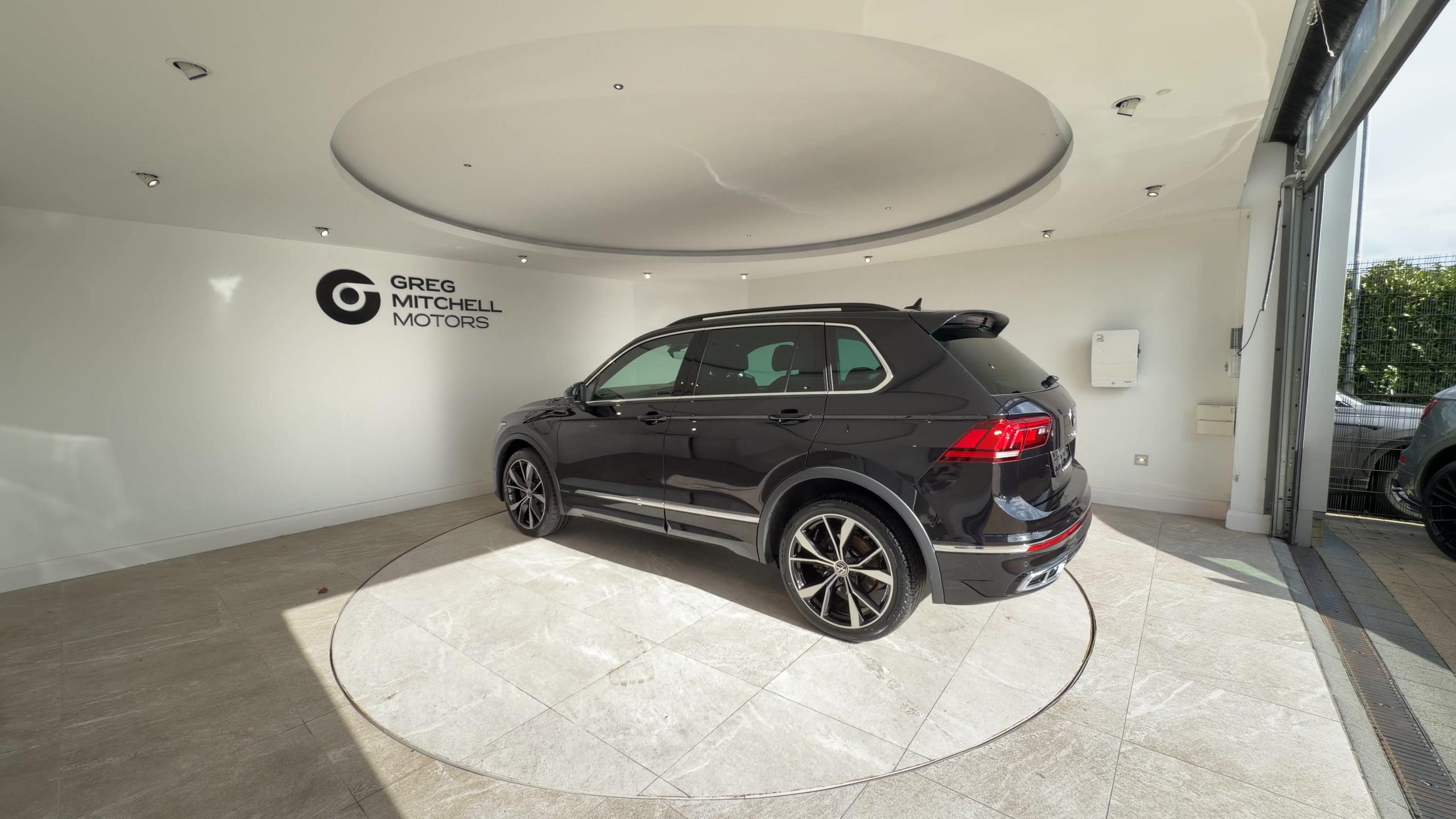 2023 Volkswagen TIGUAN 1.4 TSI eHybrid R-Line 5dr DSG - vehicle photo 5 for sale on PureCar