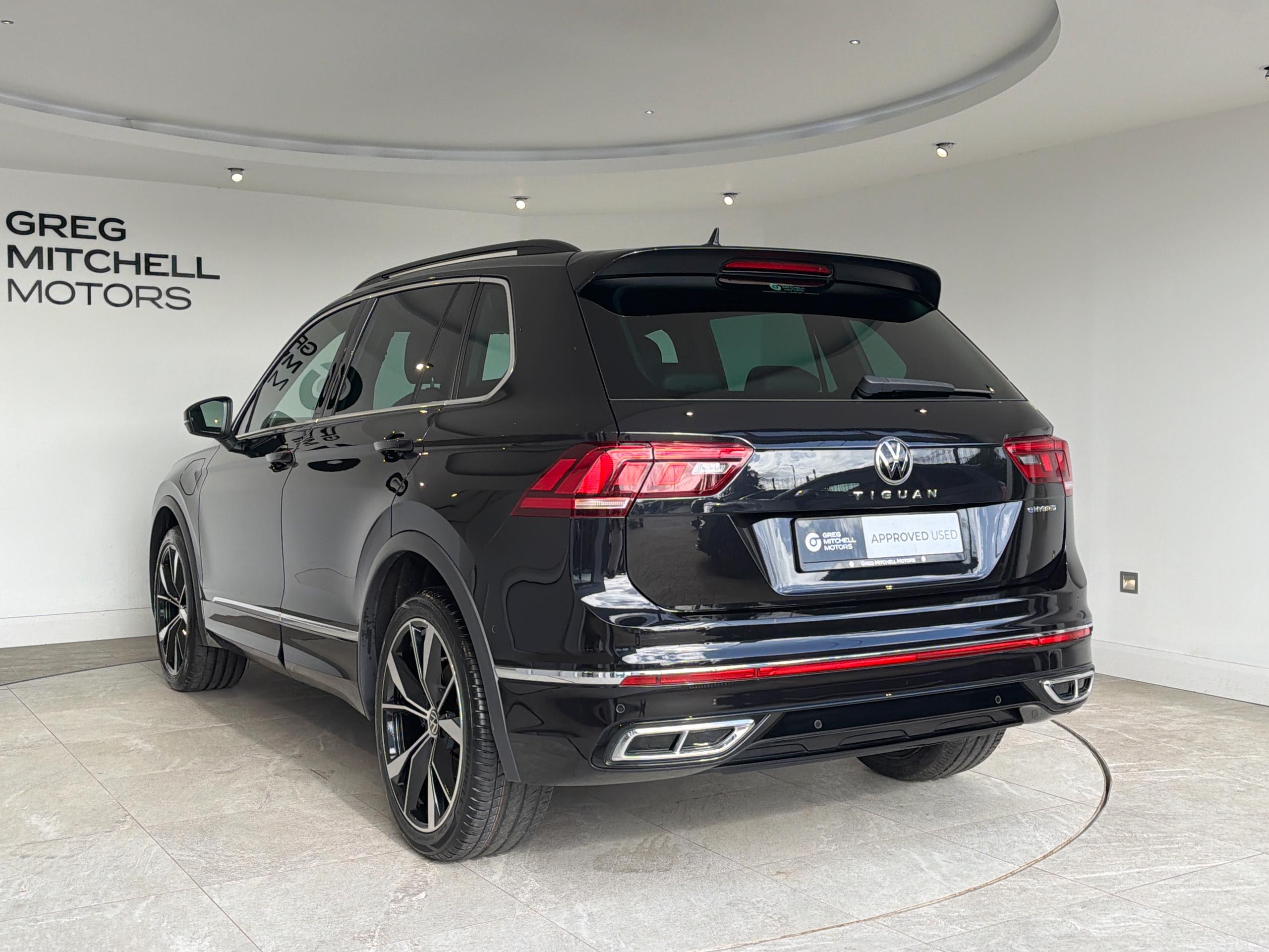 2023 Volkswagen TIGUAN 1.4 TSI eHybrid R-Line 5dr DSG - vehicle photo 13 for sale on PureCar