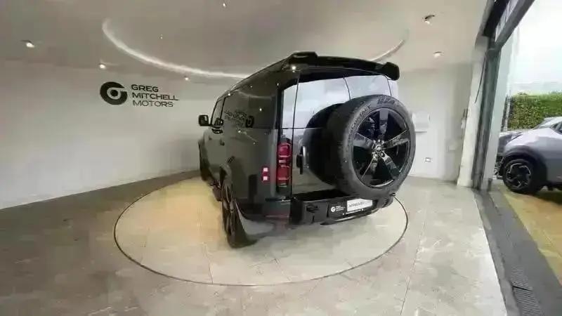 2023 Land Rover DEFENDER 3.0 D250 X-Dynamic HSE 110 5dr Auto - vehicle photo 3 for sale on PureCar