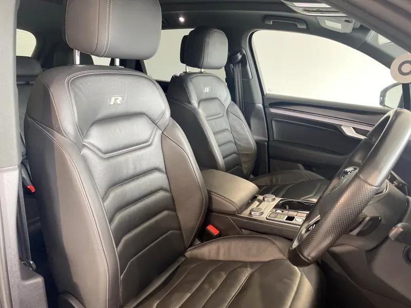 2021 Volkswagen TOUAREG 3.0 V6 TDI 4Motion Black Edition 5dr Tip Auto - vehicle photo 16 for sale on PureCar